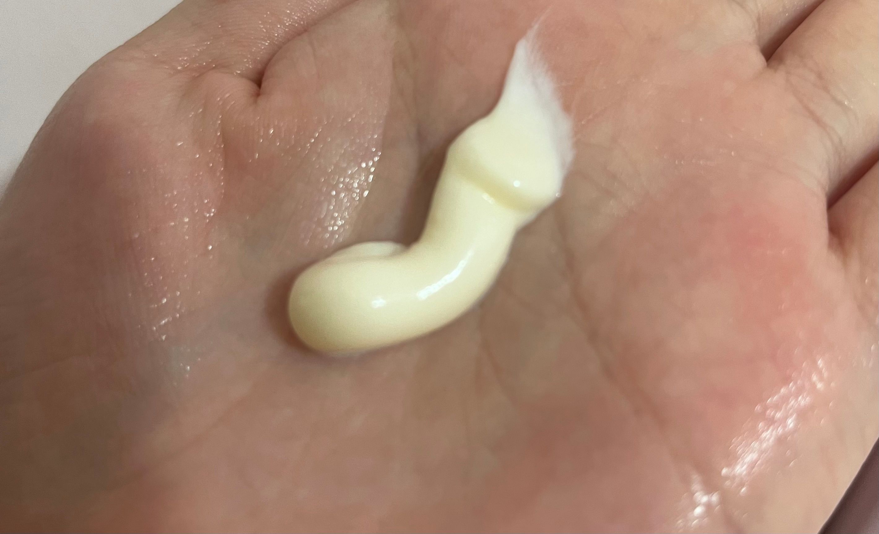 Senka 專科 皇牌保濕洗顏泡泡 真實評價/實測照片 byyeu*****************com 1