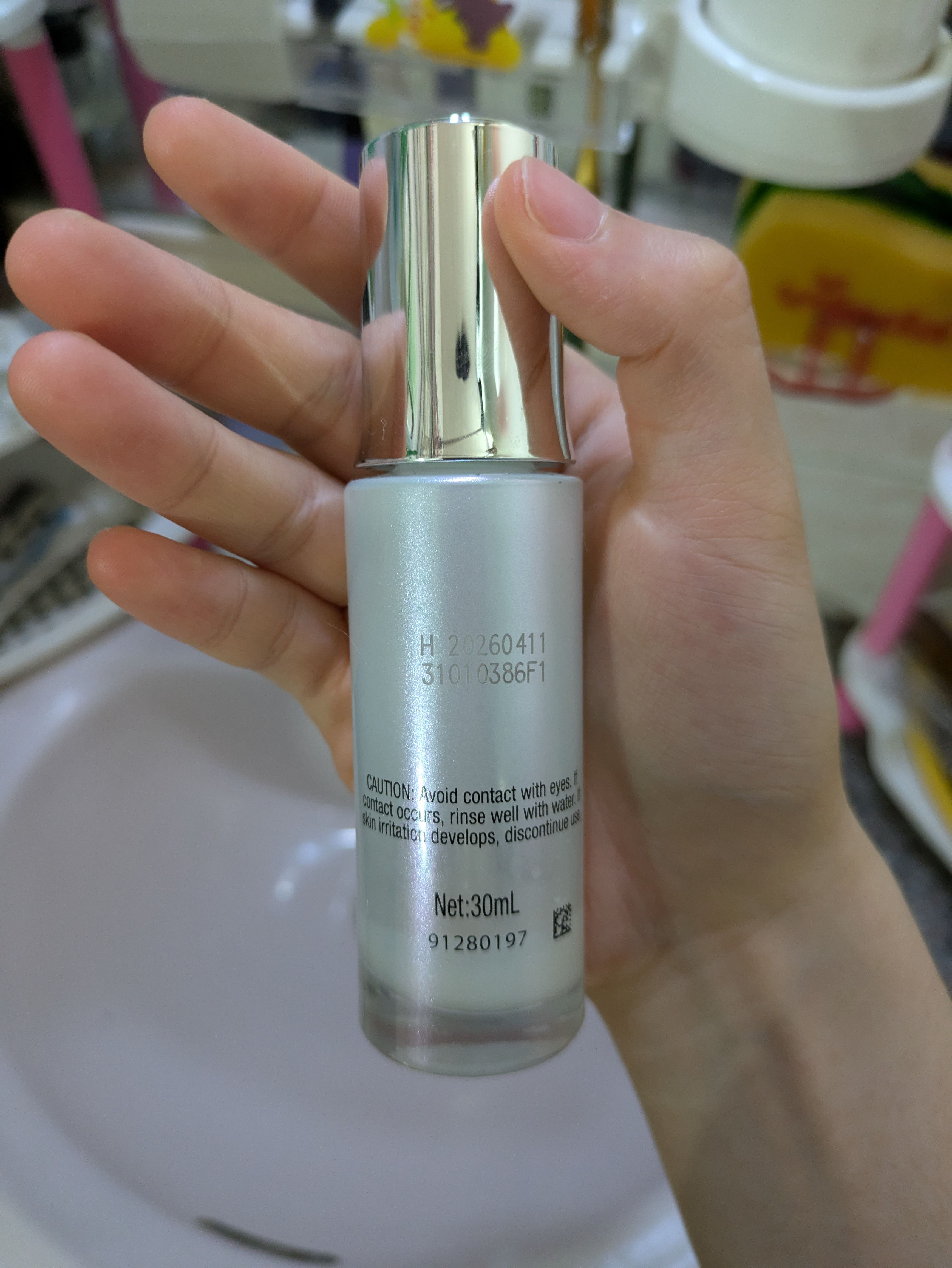 Olay 水感透白光曜精華 真實評價/實測照片 bycha*************************com 1