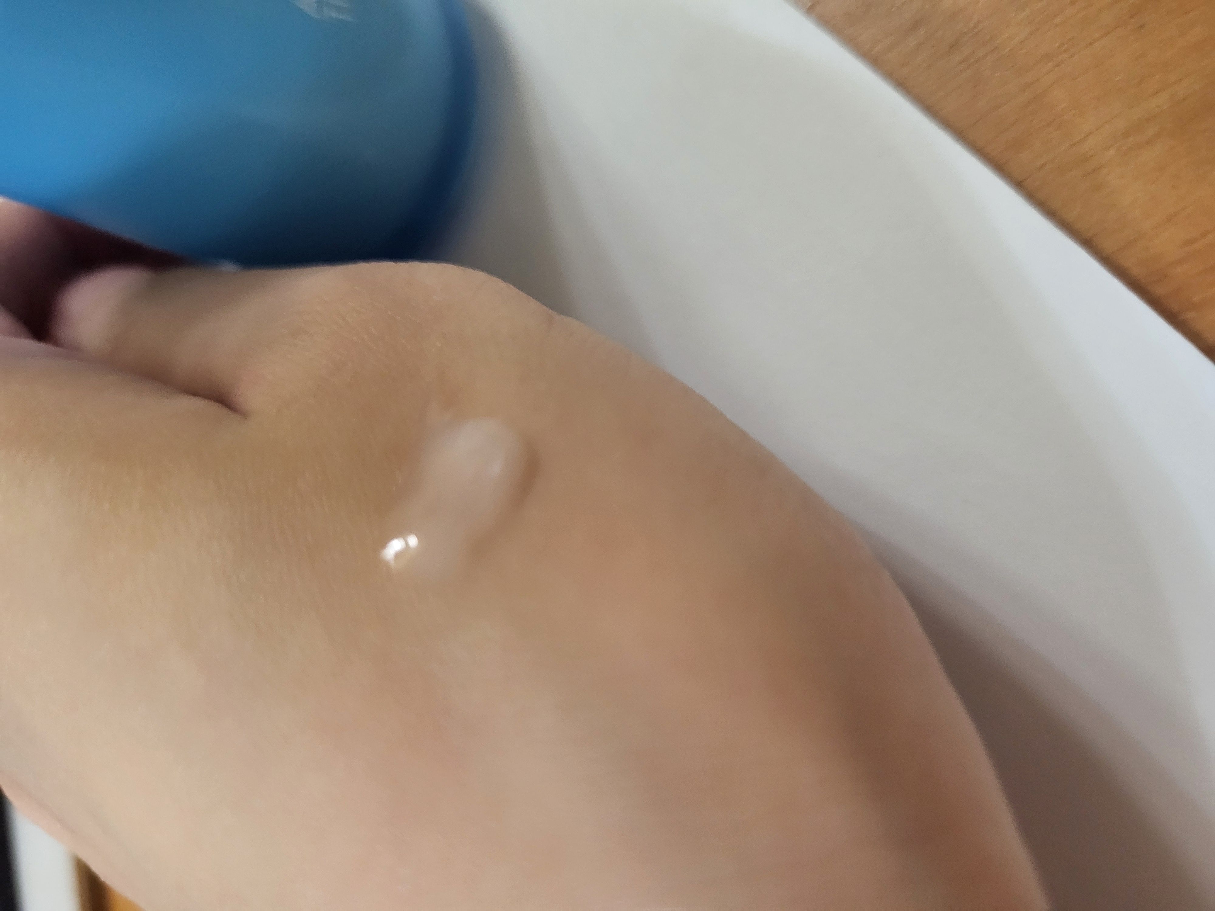 Vichy 溫泉礦物活水循環保濕精華 真實評價/用後感 bypop**********************com 1 Vichy 溫泉礦物活水循環保濕精華 真實評價/實測照片 bypop**********************com 1