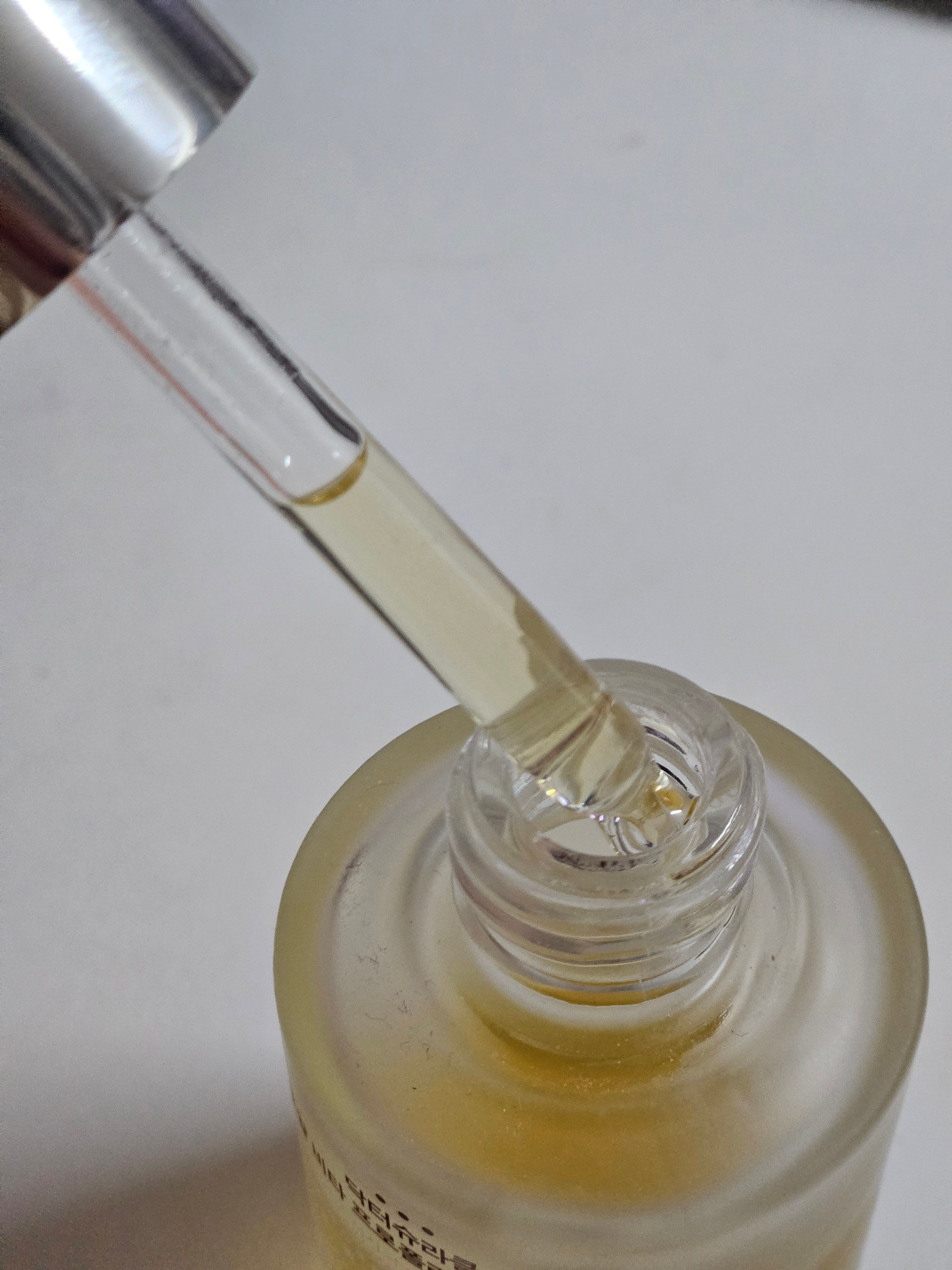 Dr. Ceuracle 蜂王漿維生素 33 精華液 真實評價/用後感 byCha***iki 1 Dr. Ceuracle 蜂王漿維生素 33 精華液 真實評價/實測照片 byCha***iki 1