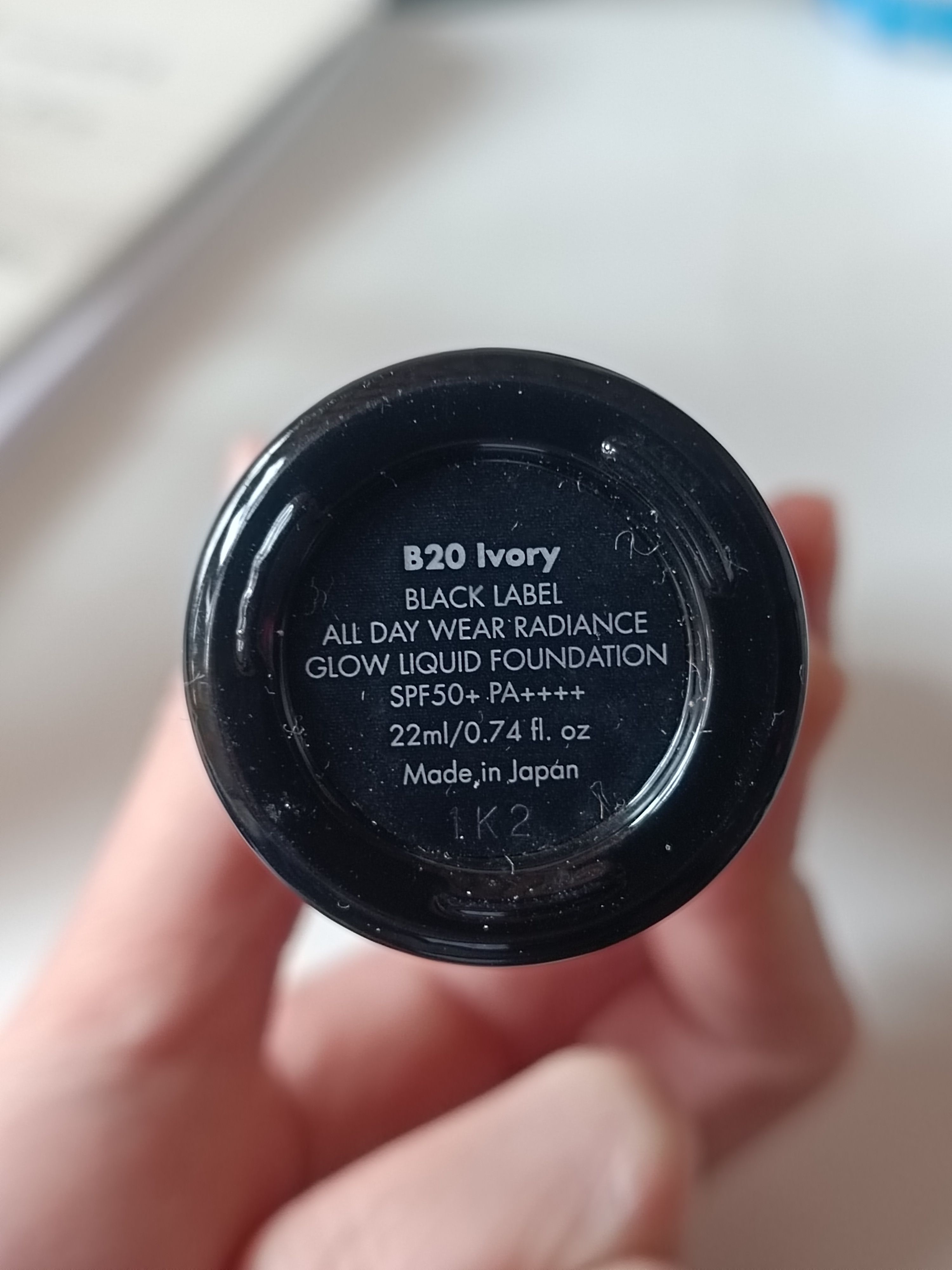 Cyber Colors 亮光持妝粉底液SPF50+PA++++ 真實評價/實測照片 byac***as 1