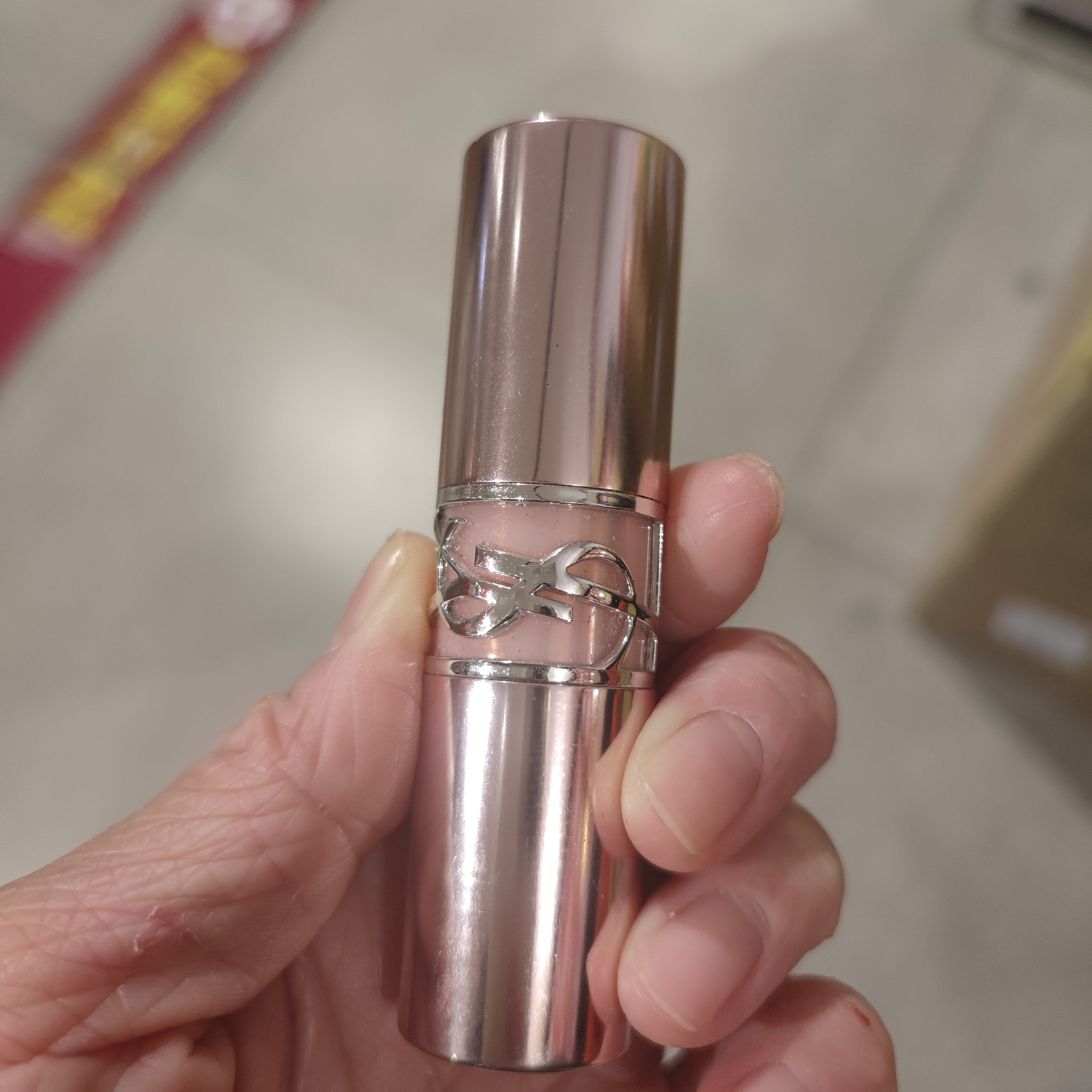 YSL 情迷亮彩潤唇膏 真實評價/實測照片 byChr**** Wu 1