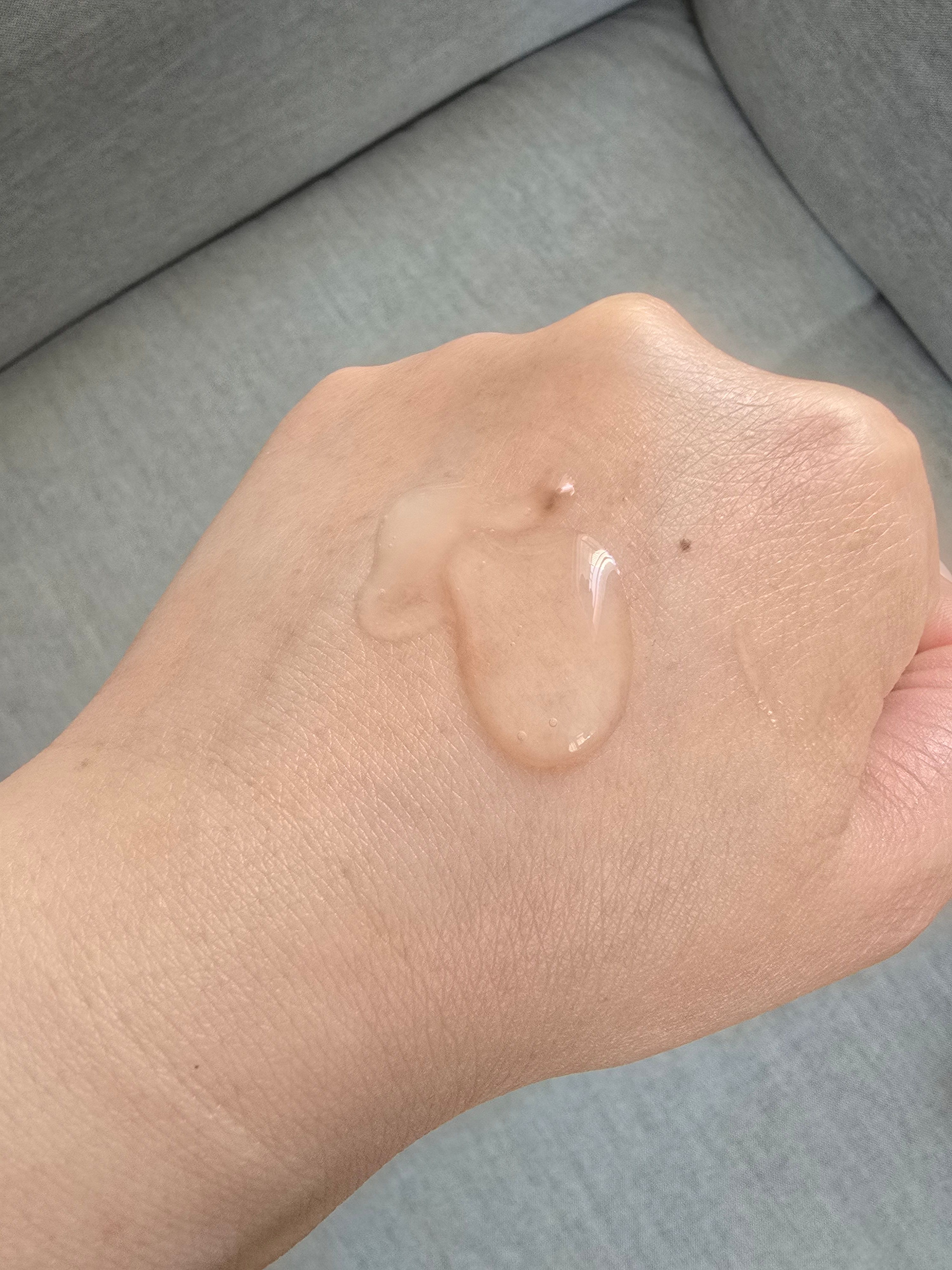 AHC 玻尿酸補水透亮機能水 真實評價/實測照片 byTi****st 1