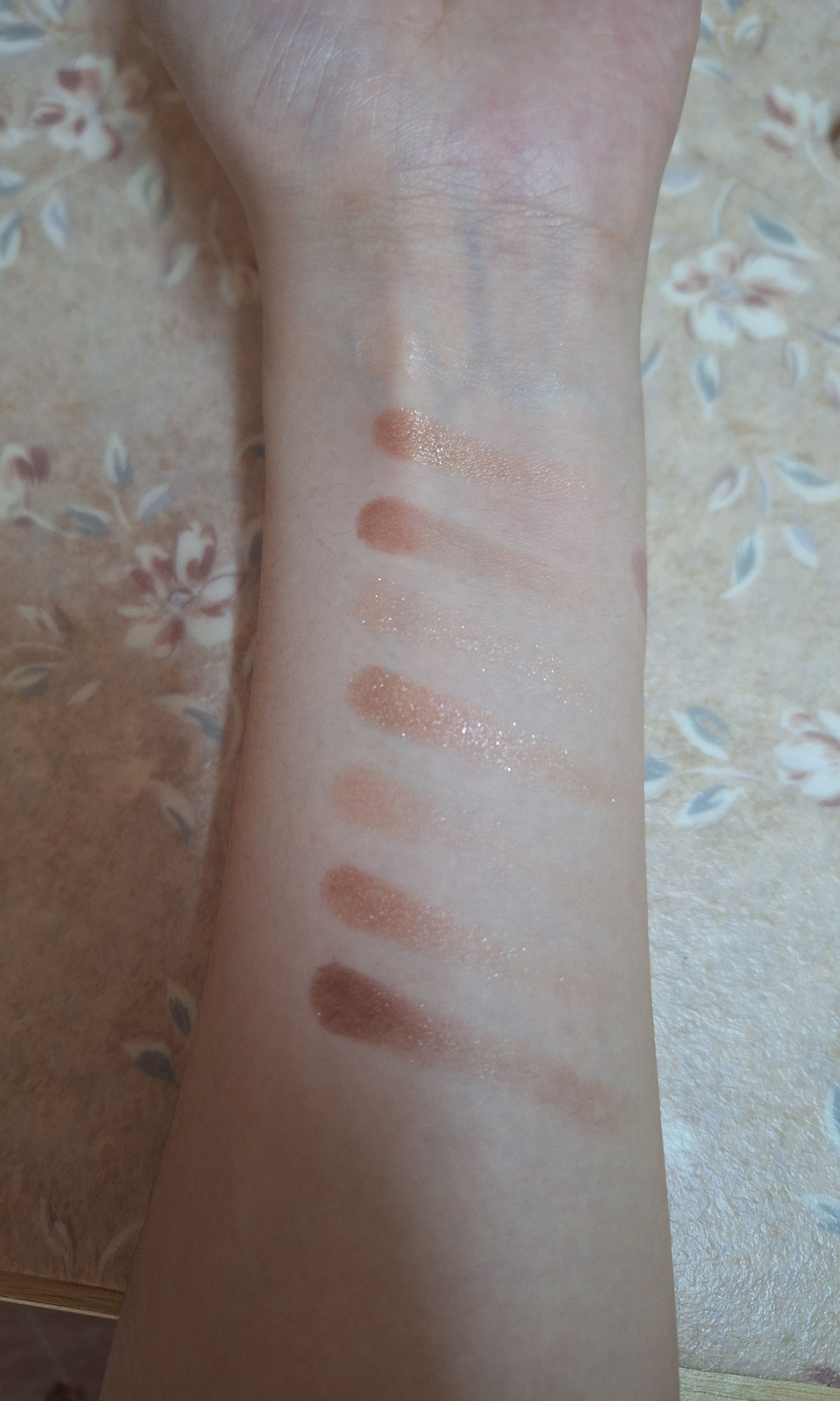 Canmake 8色眼影盤 真實評價/實測照片 byY**K 1