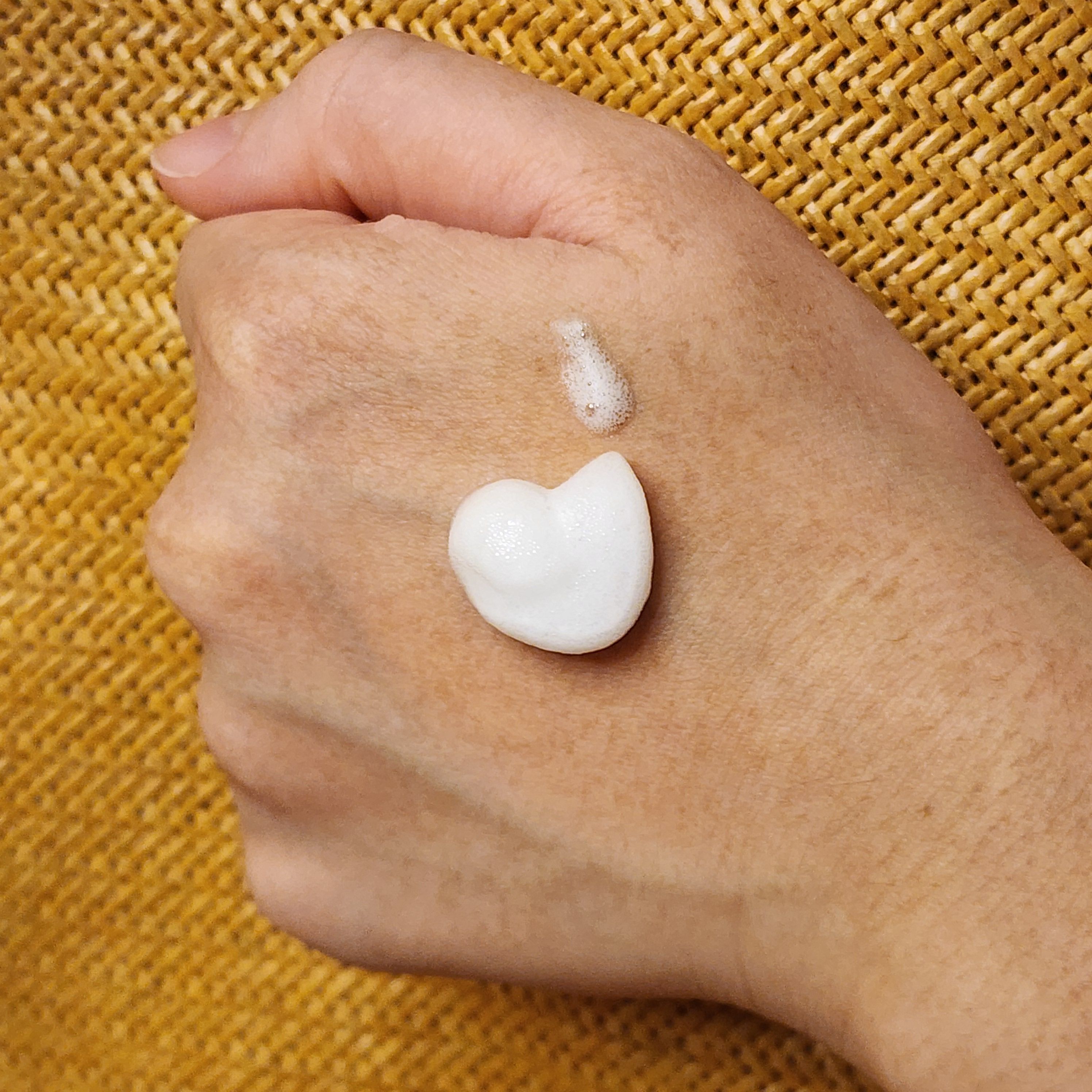 MENOKIN 30 秒免洗泡泡剔透紓緩面膜 真實評價/實測照片 byK***y 1