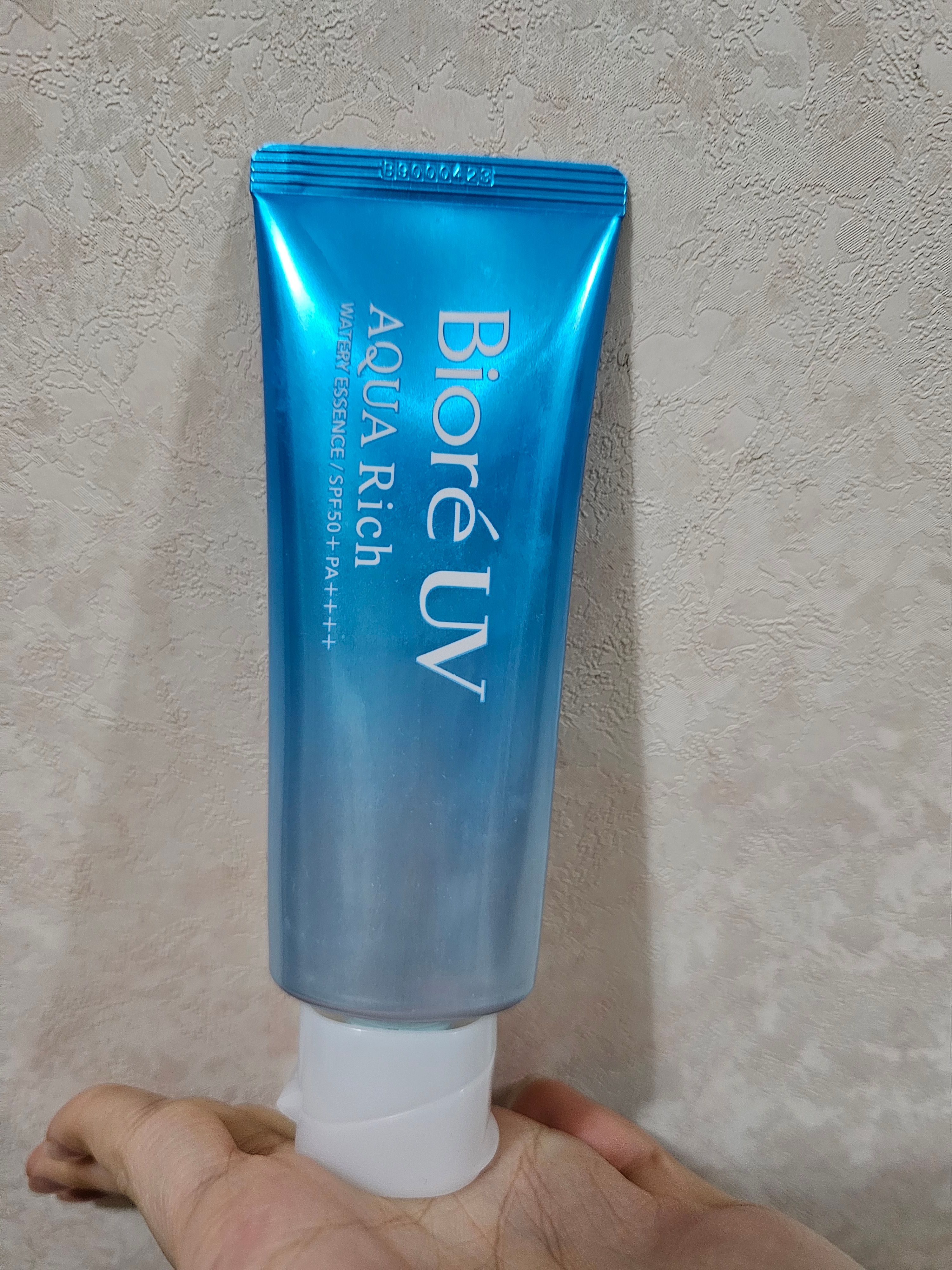 Biore 水凝長效保濕防曬乳 (冰涼配方) 真實評價/實測照片 byTe**sa 2