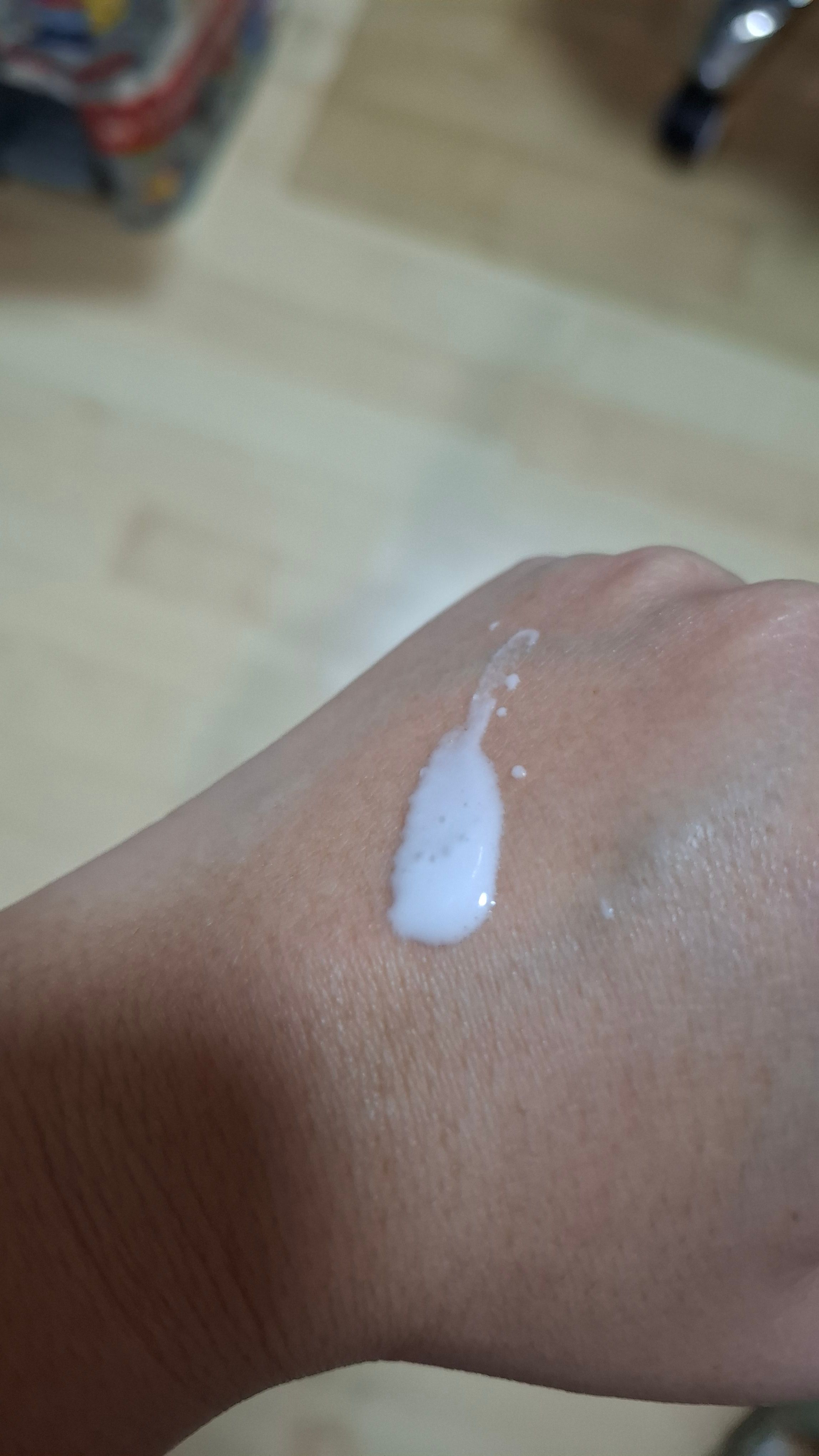 Olay 胜肽專研緊緻輕潤乳霜 (紅金面霜) 真實評價/實測照片 by 1