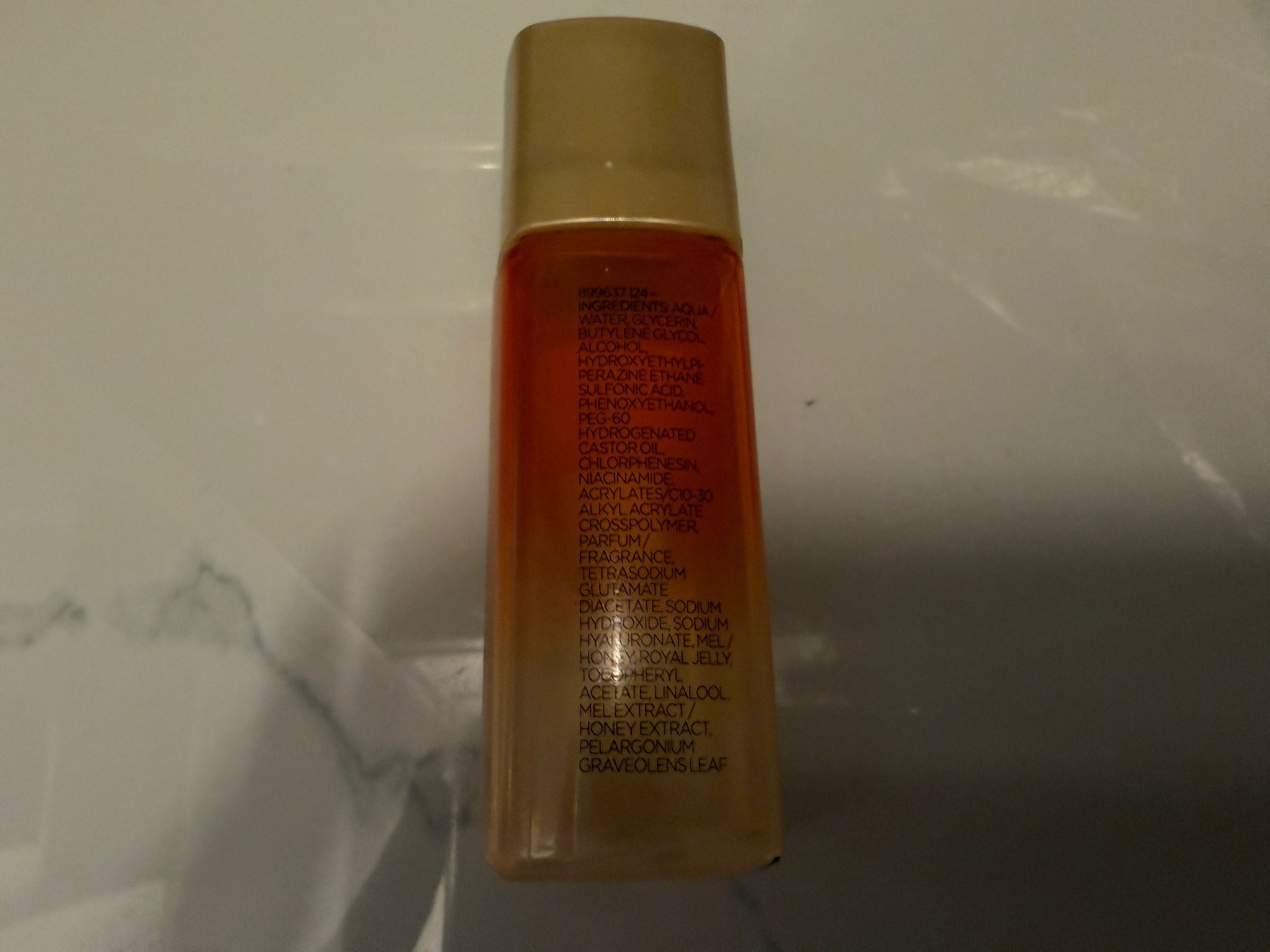 L'Oreal 活力緊緻透明質酸水光瓶保濕精華 真實評價/實測照片 by 1