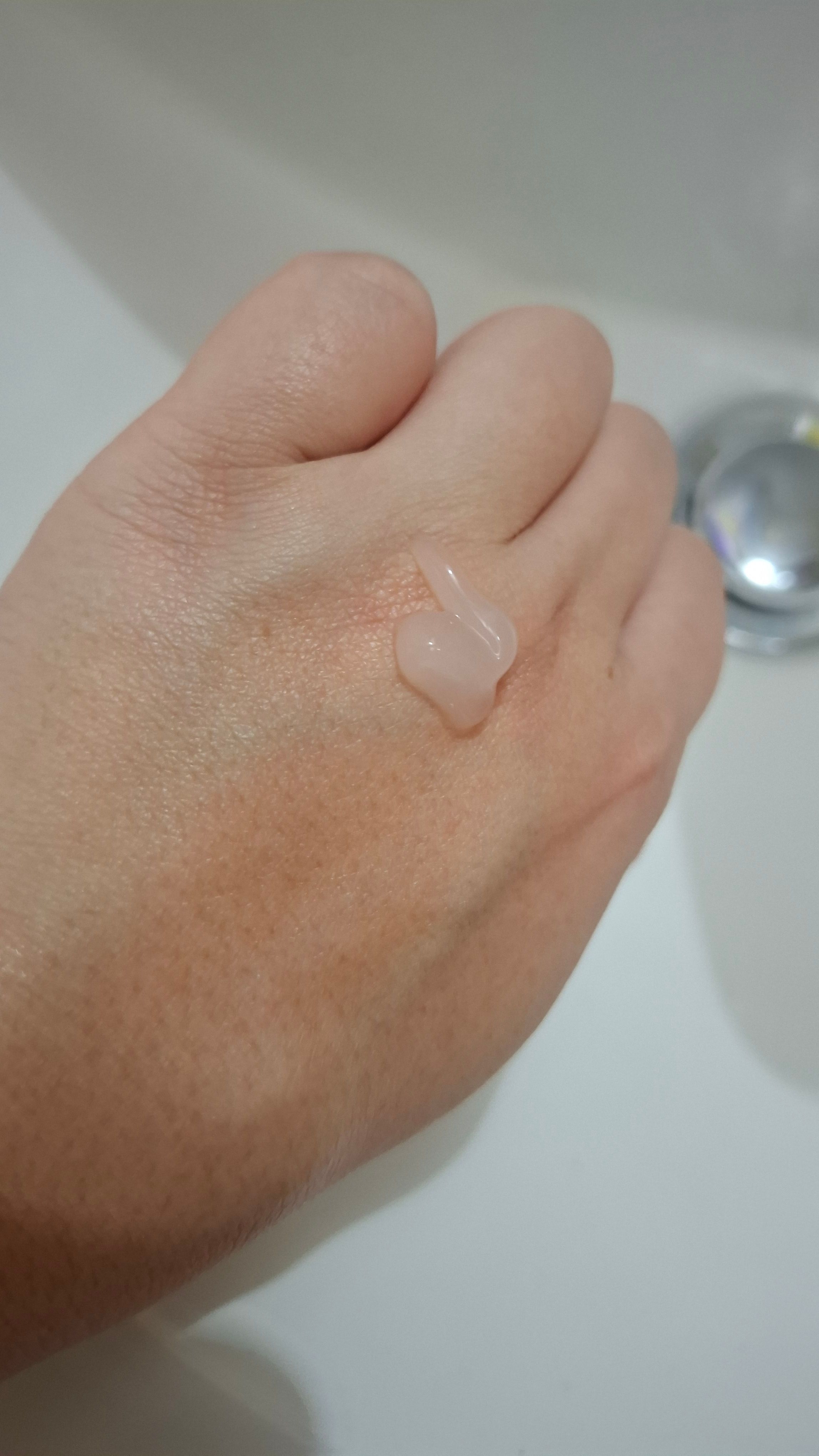Avene 細胞激活緊緻精華 真實評價/實測照片 by 1