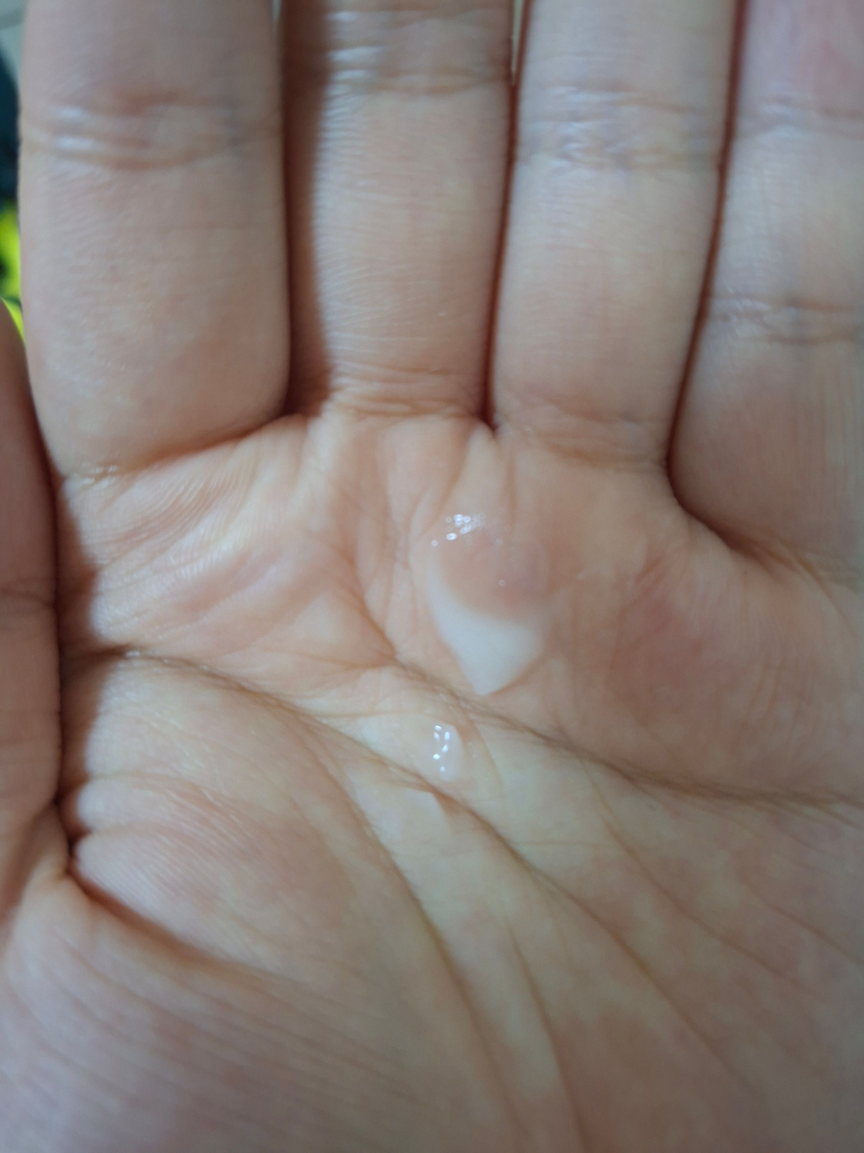 QV Face 保濕 + 再生精華 真實評價/實測照片 byC*n 1