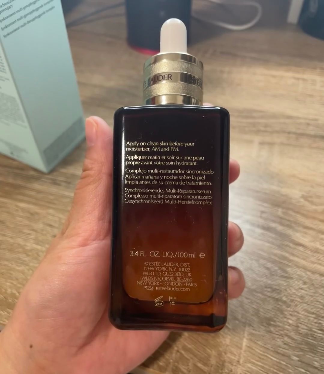 ESTÉE LAUDER 升級再生基因修復精華(小棕瓶) 真實評價/用後感 bya22***************com 1 ESTÉE LAUDER 升級再生基因修復精華(小棕瓶) 真實評價/實測照片 bya22***************com 1