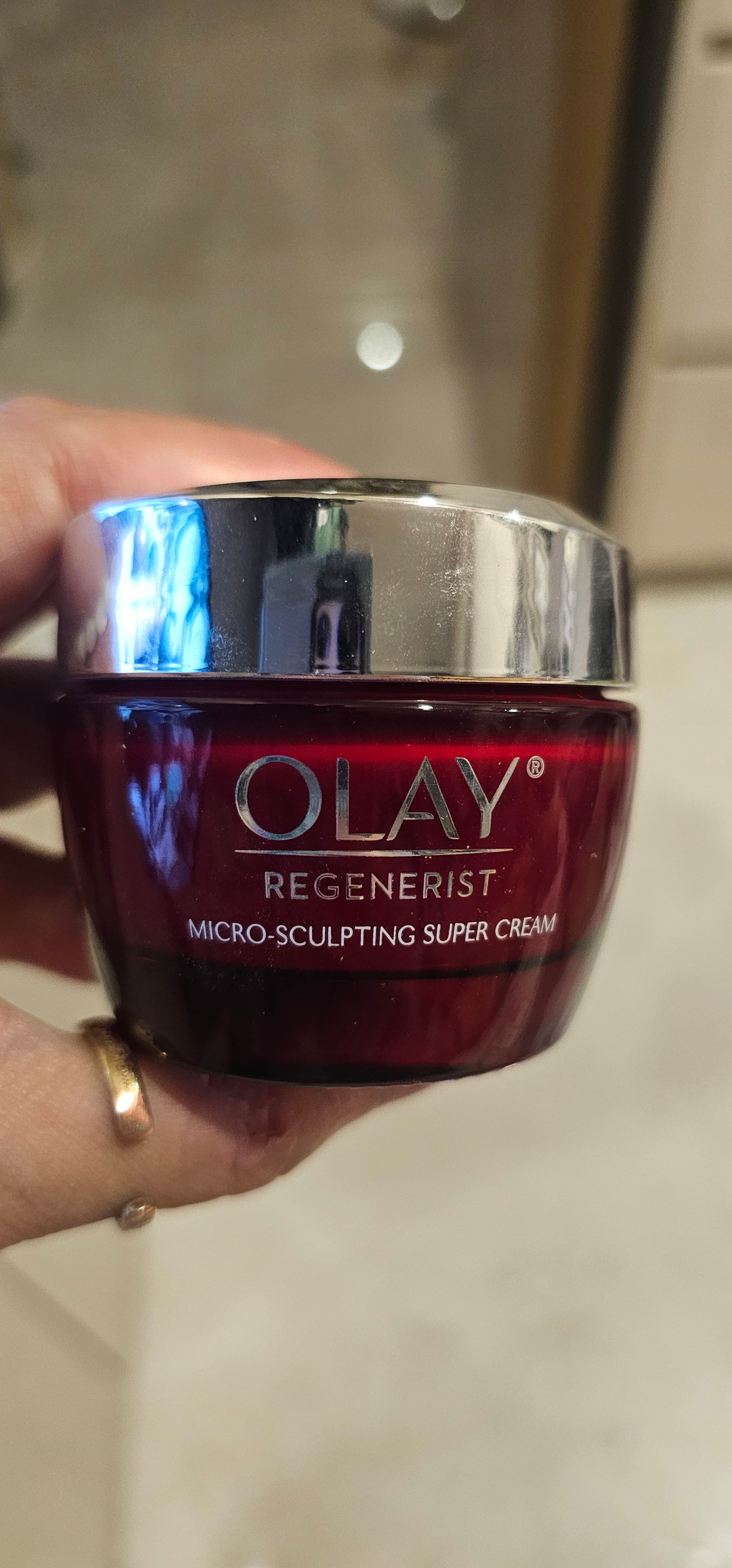 Olay Super Cream (新生高效緊緻護膚霜) Regenerist Micro- Sculpting Super Cream 真實評價/實測照片 byCry**** Li 1