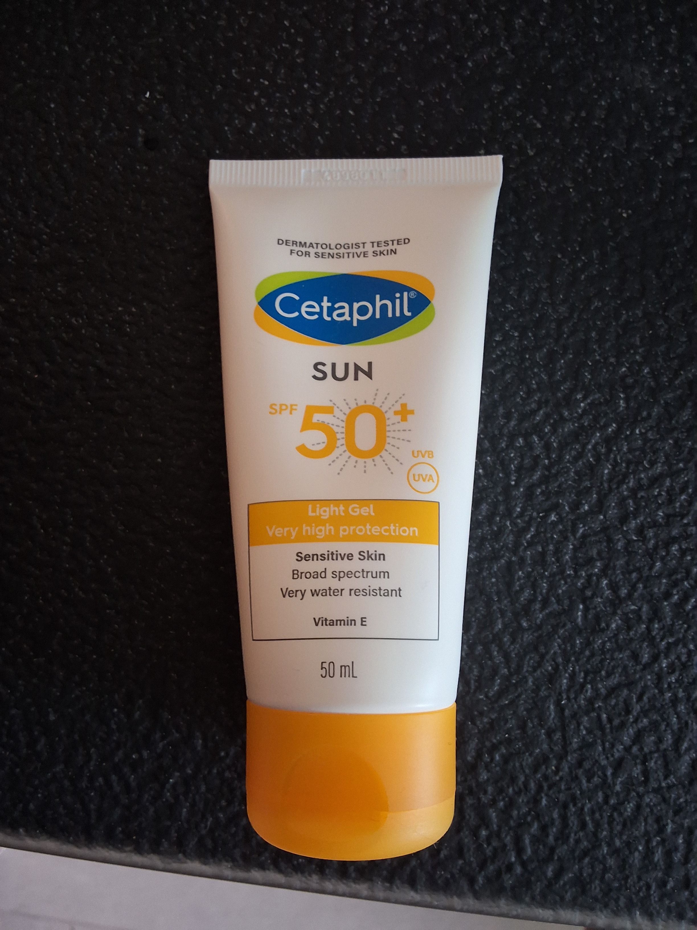 Cetaphil 高效清爽低敏防曬啫喱 SPF50+ 真實評價/用後感 byIva****ung 2 Cetaphil 高效清爽低敏防曬啫喱 SPF50+ 真實評價/實測照片 byIva****ung 2