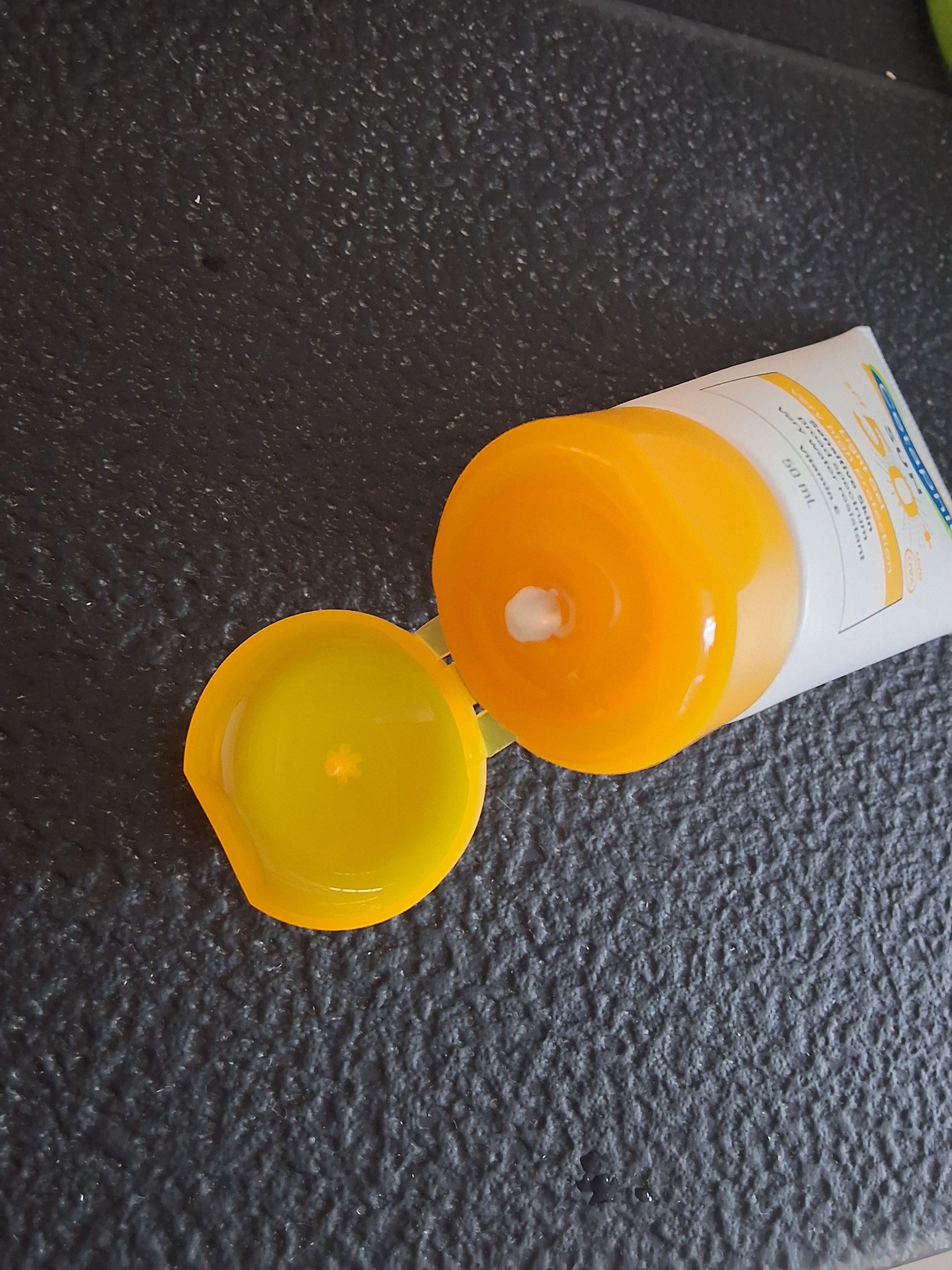Cetaphil 高效清爽低敏防曬啫喱 SPF50+ 真實評價/用後感 byIva****ung 1 Cetaphil 高效清爽低敏防曬啫喱 SPF50+ 真實評價/實測照片 byIva****ung 1