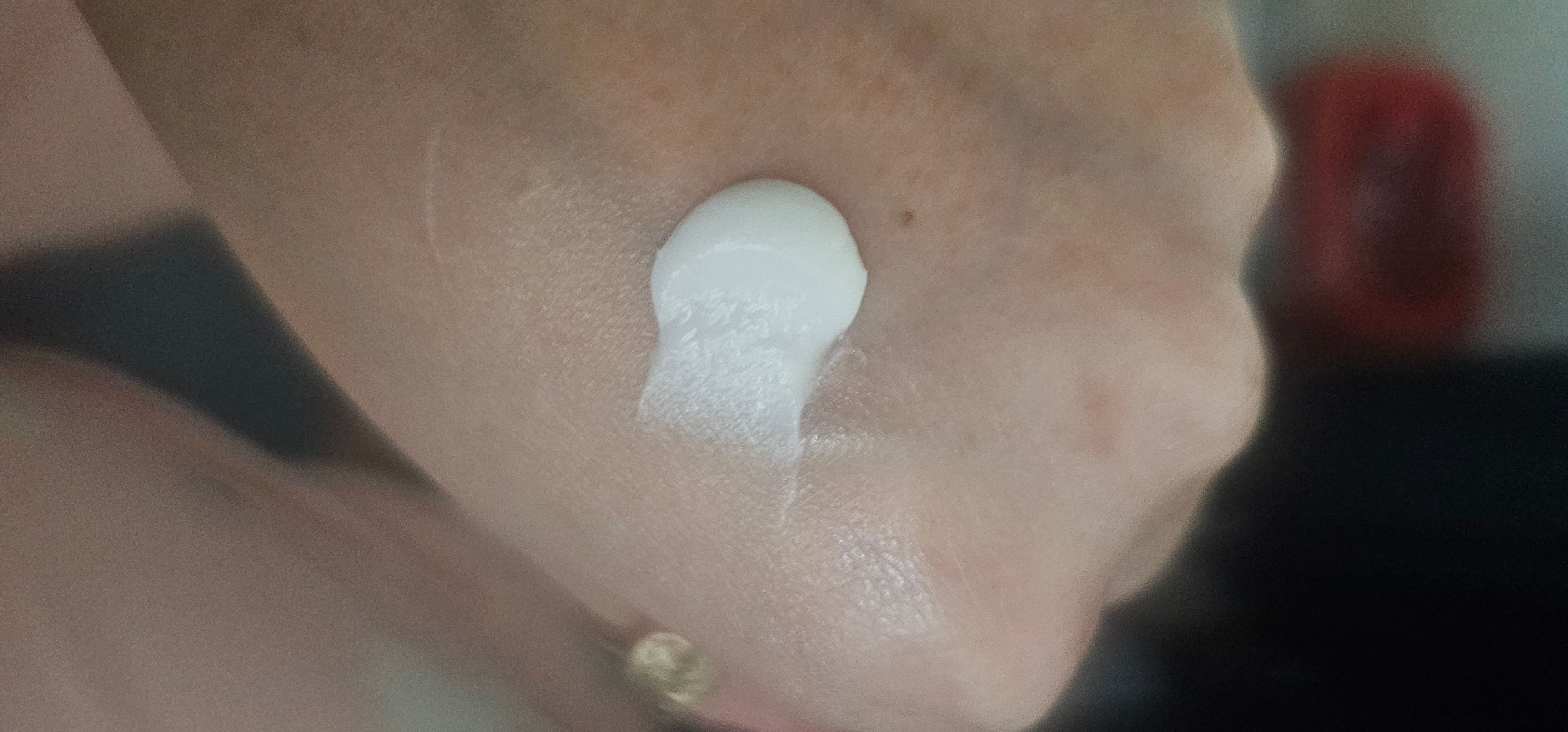L'Occitane 乳木果潤手霜 真實評價/實測照片 byCry**** Li 1