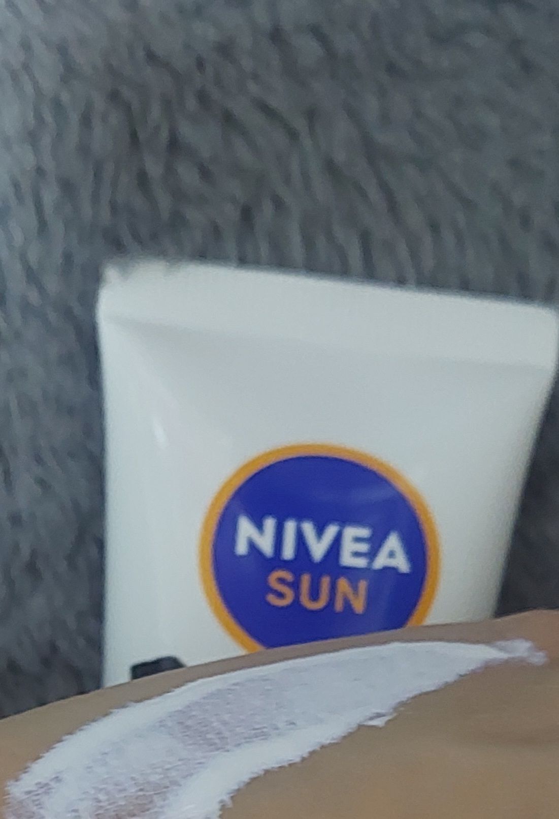 Nivea 妮維雅全護純萃物理防曬乳 真實評價/用後感 byhap******************com 1 Nivea 妮維雅全護純萃物理防曬乳 真實評價/實測照片 byhap******************com 1
