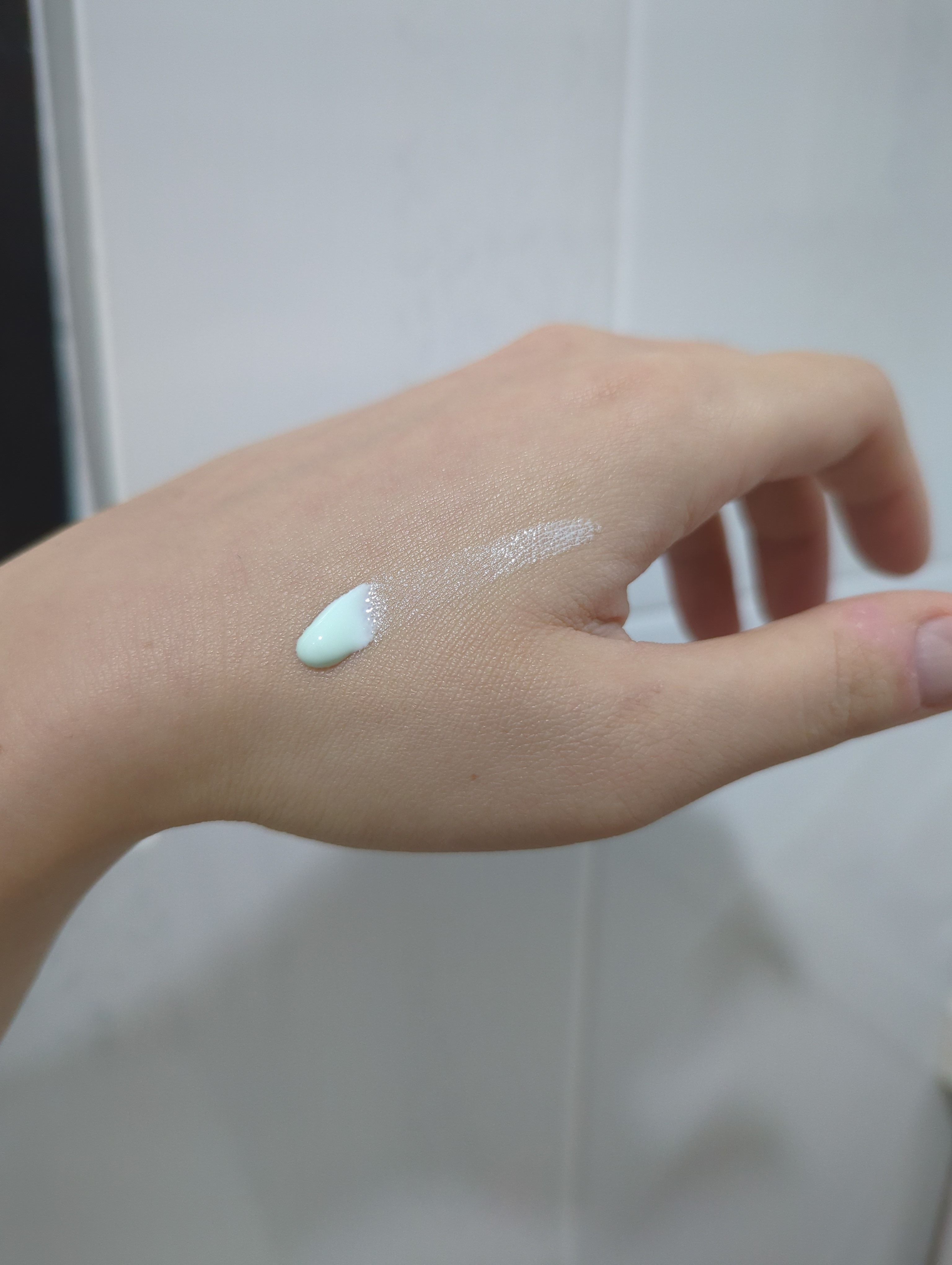 Sunplay 美肌亮膚防曬隔離霜SPF50+ PA++++ 真實評價/實測照片 byoiy******ong 1