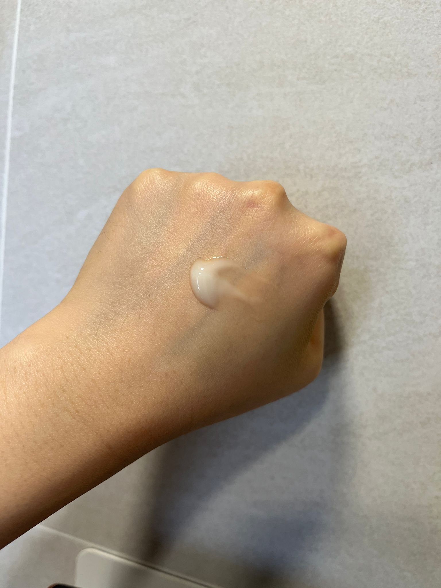 Olay 胜肽專研緊緻輕潤乳霜 (紅金面霜) 真實評價/實測照片 byste******************com 1