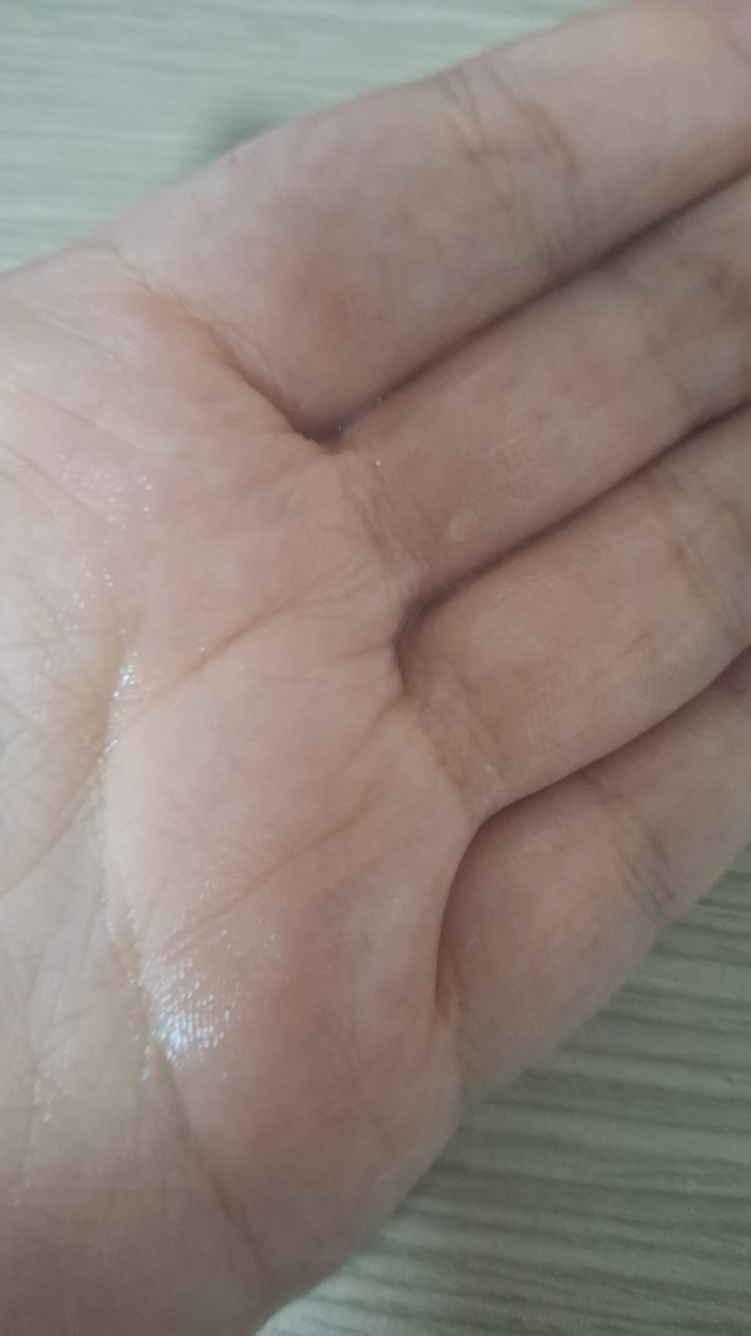 Hada Labo 肌研 H.A. Supreme 活力精萃水 真實評價/用後感 byC*n 1 Hada Labo 肌研 H.A. Supreme 活力精萃水 真實評價/實測照片 byC*n 1