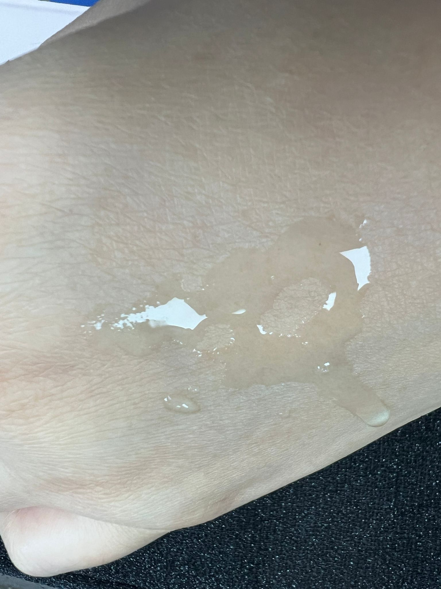 Olay OLAY 水感透白光曜精華水 真實評價/實測照片 bycat*****************com 1