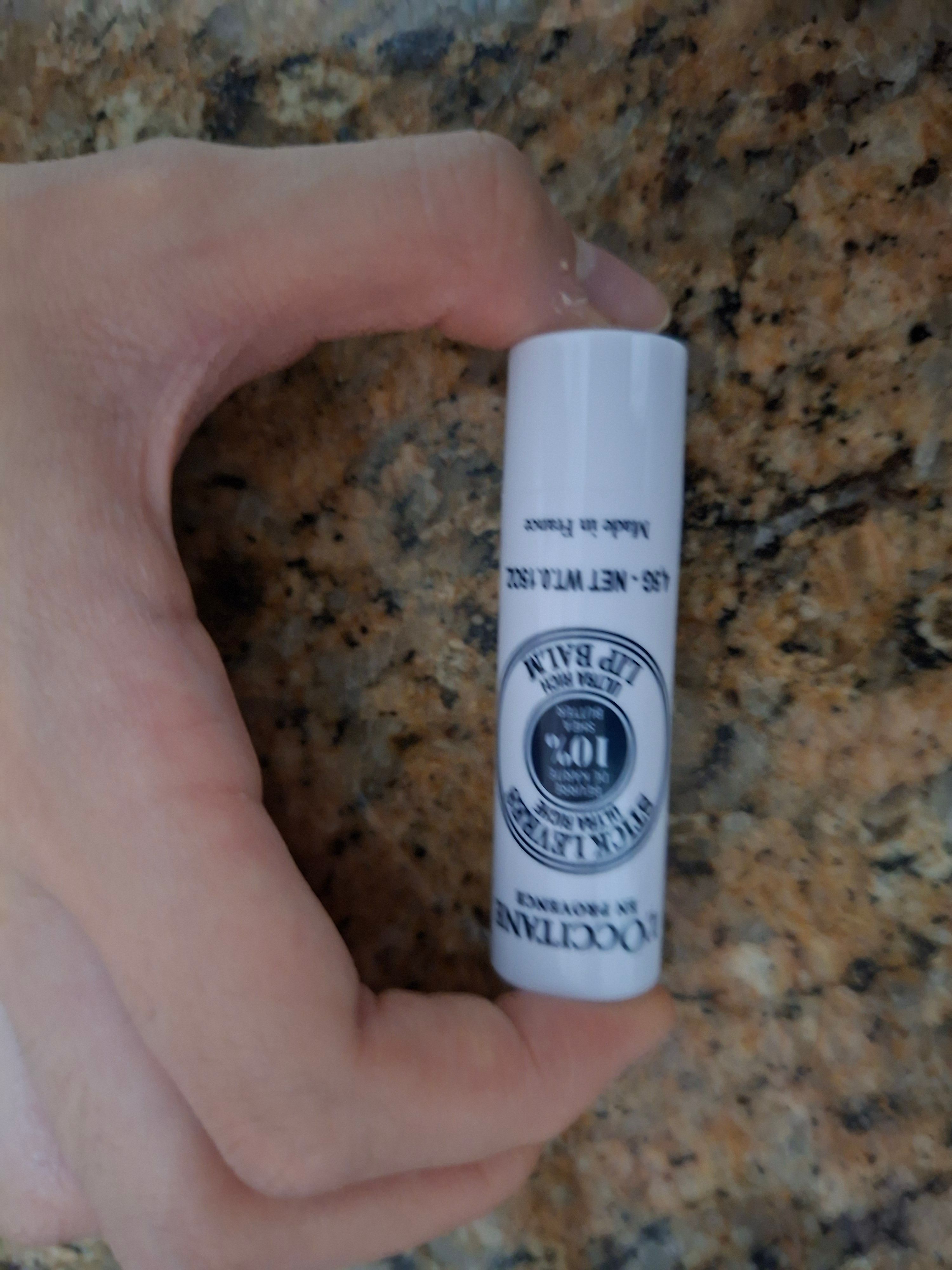 L'Occitane 乳木果潤唇膏 真實評價/實測照片 byyt.************************com 1