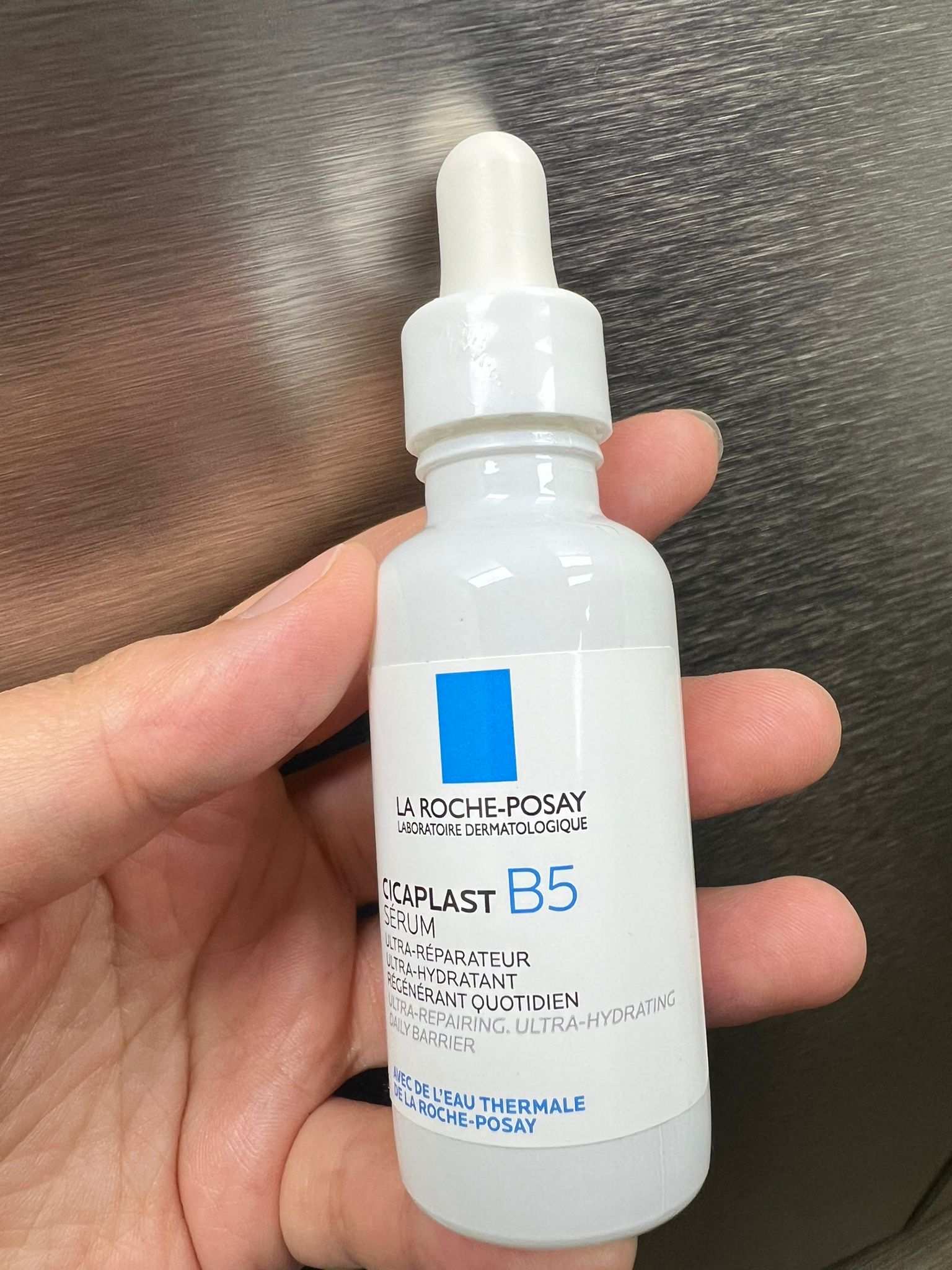 La Roche-Posay B5修復強韌精華 真實評價/實測照片 bycat*****************com 2