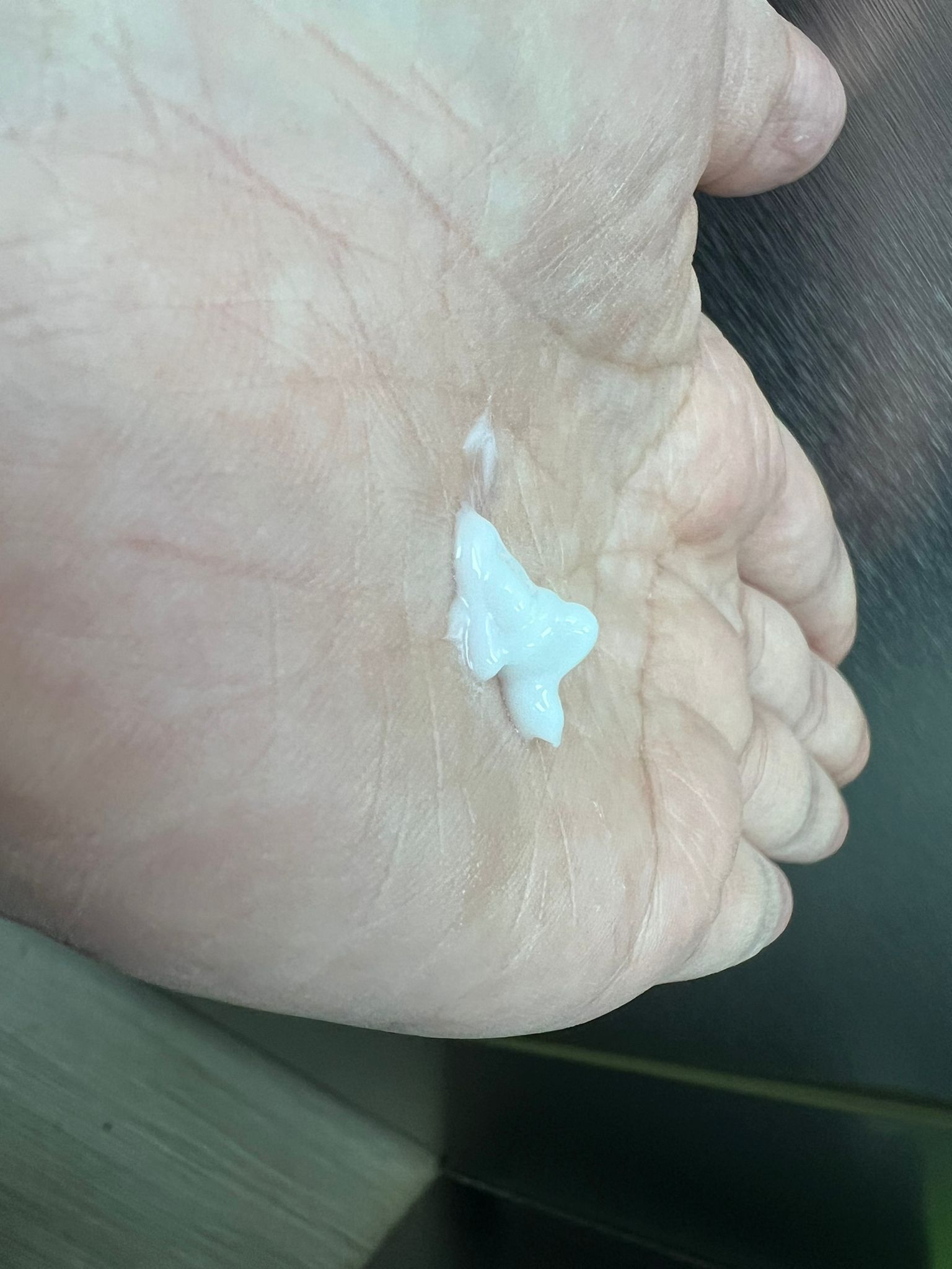 La Roche-Posay B5修復強韌乳霜 真實評價/實測照片 bycat*****************com 1