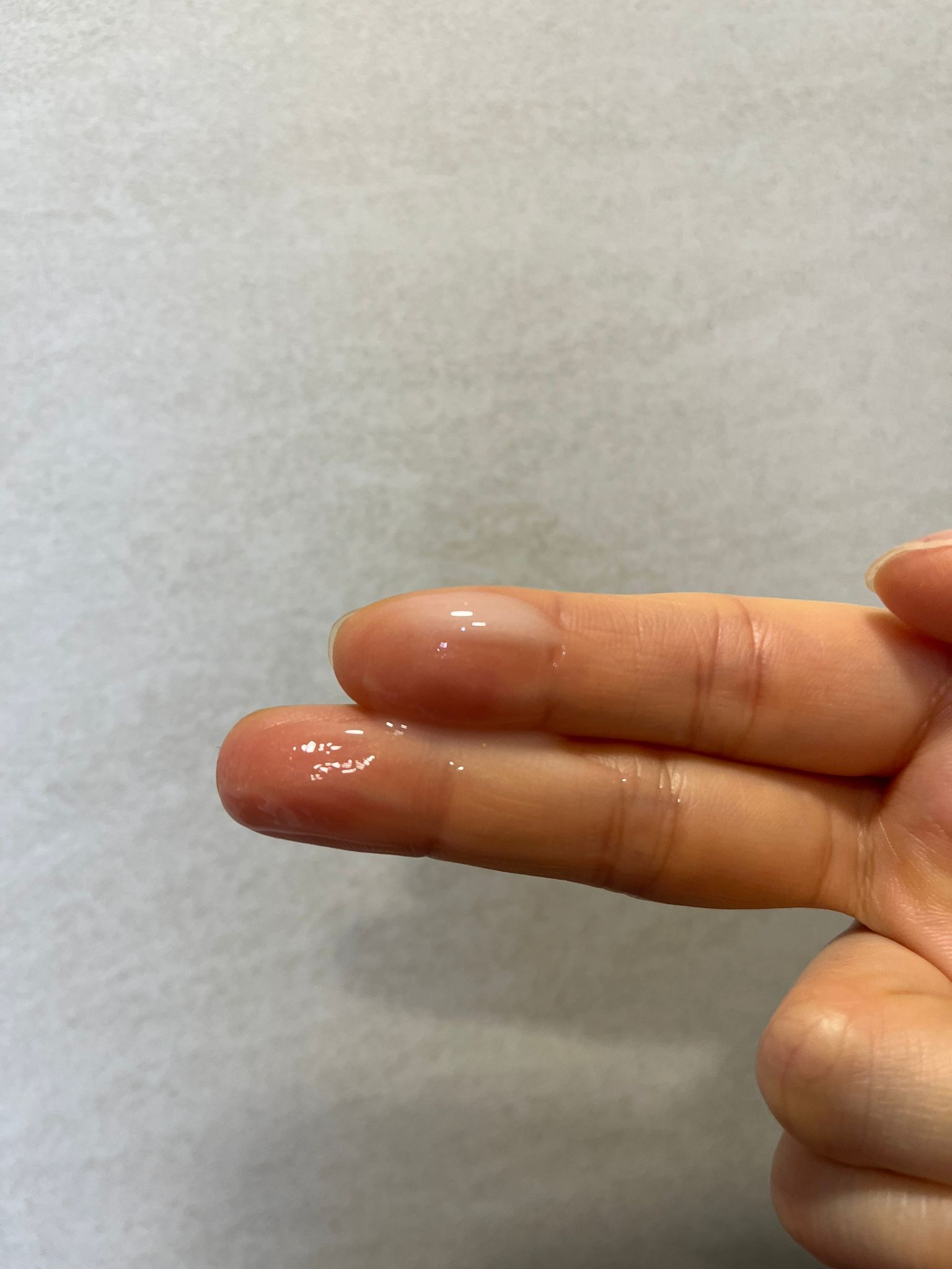 Olay OLAY胜肽專研緊緻精華 (紅金精華) 真實評價/實測照片 byste******************com 1