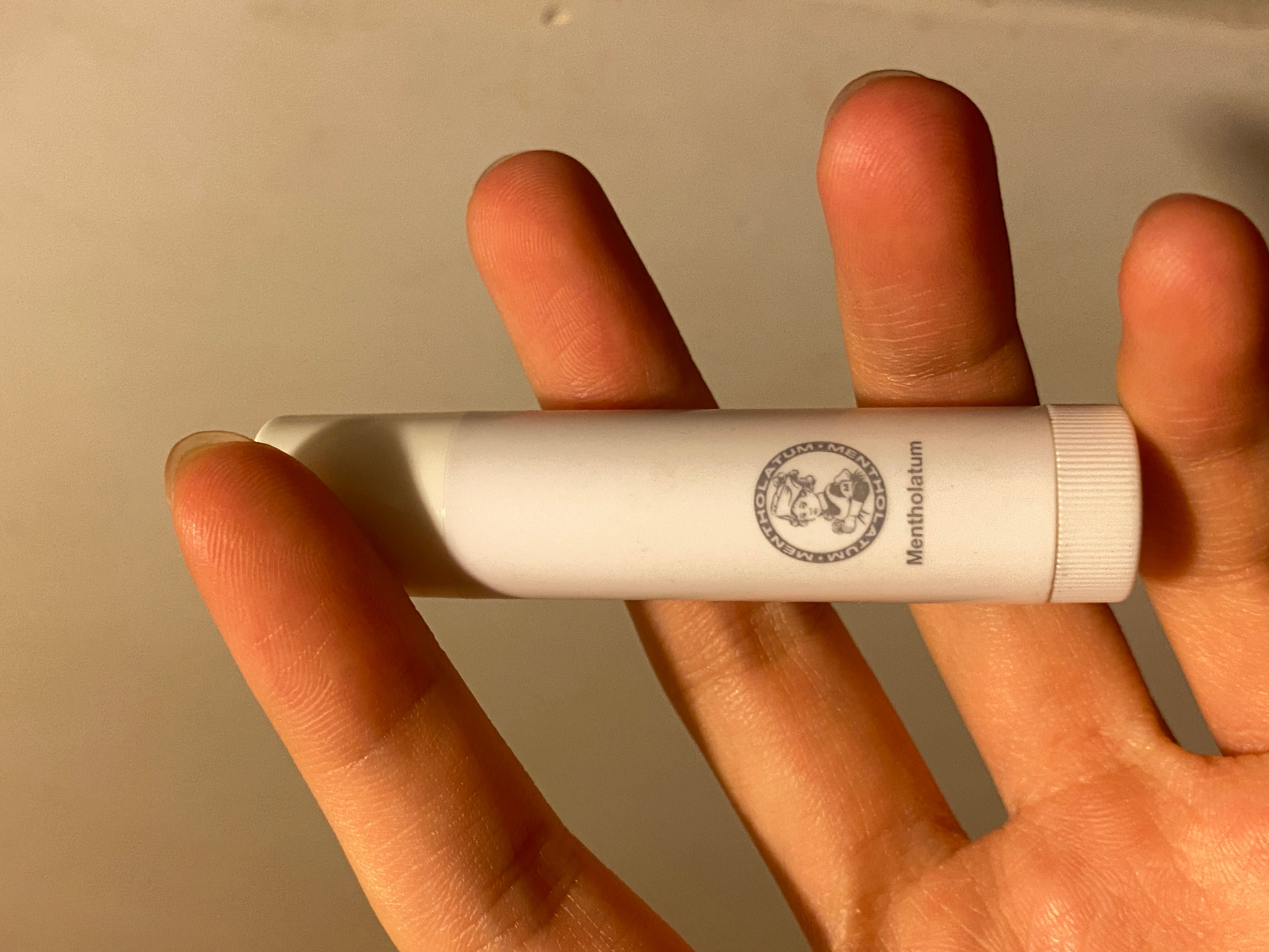 曼秀雷敦 Mentholatum Lip Ice水果潤唇膏 真實評價/實測照片 bywon*******************com 1