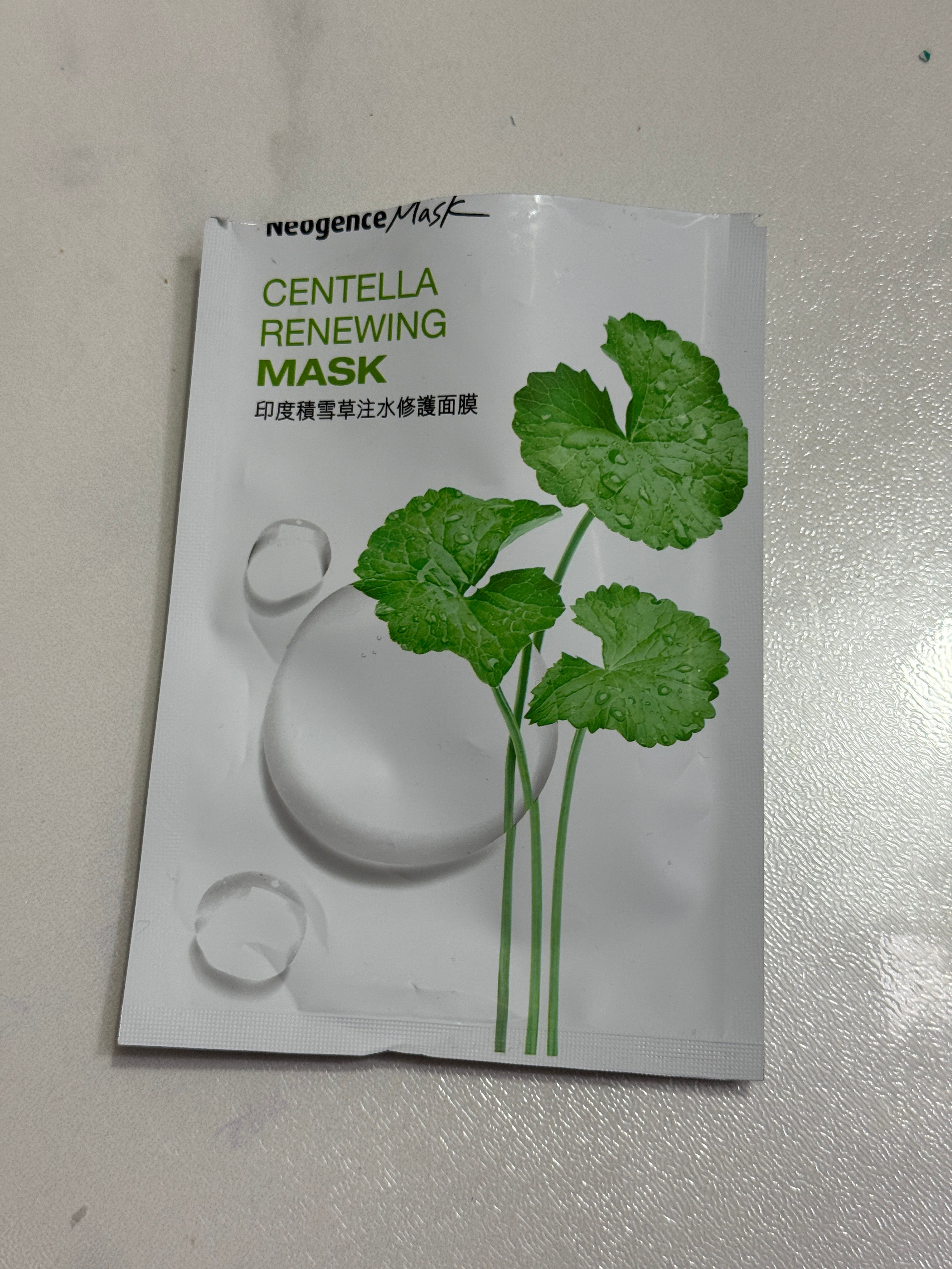 Neogence 印度積雪草注水修護面膜 真實評價/實測照片 byAtl**********ung 1