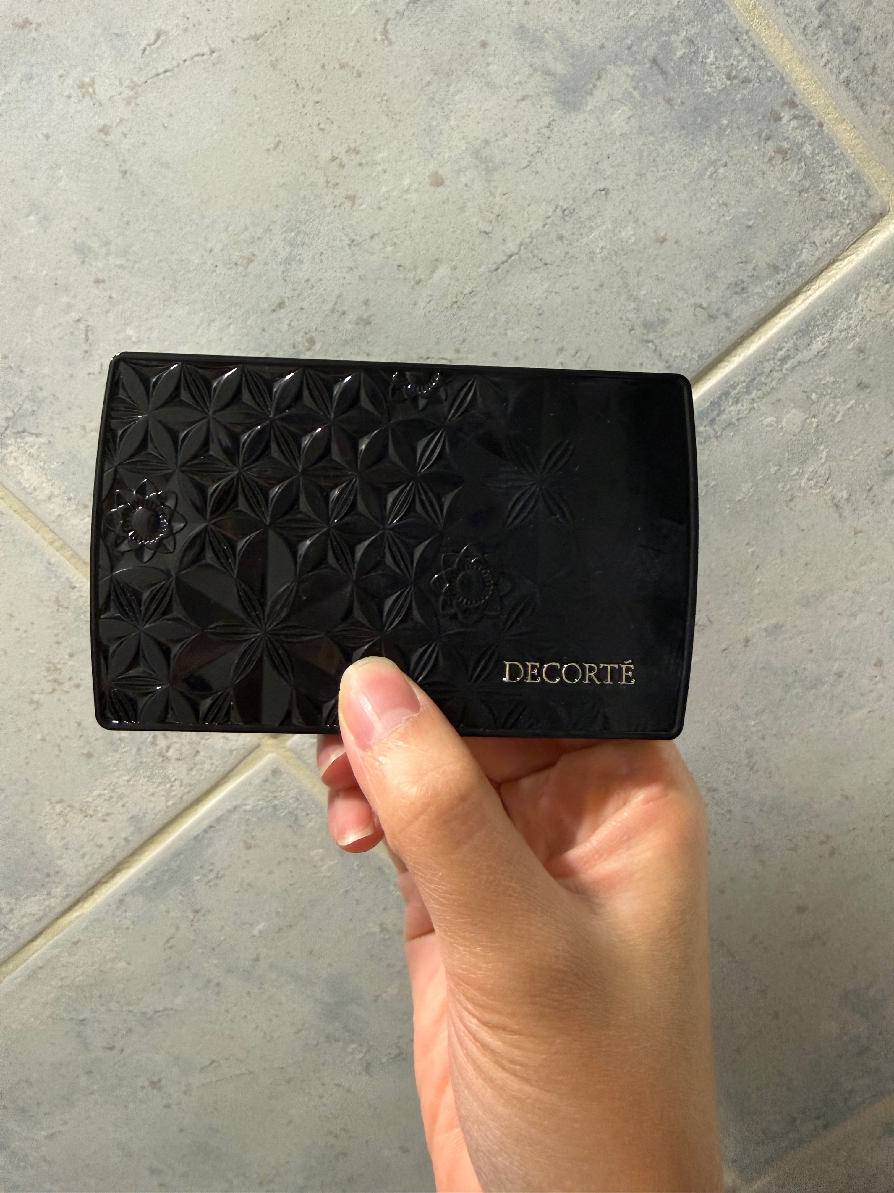 Cosme Decorté 輕盈持久裸肌粉餅 真實評價/用後感 byGig***ong 1 Cosme Decorté 輕盈持久裸肌粉餅 真實評價/實測照片 byGig***ong 1