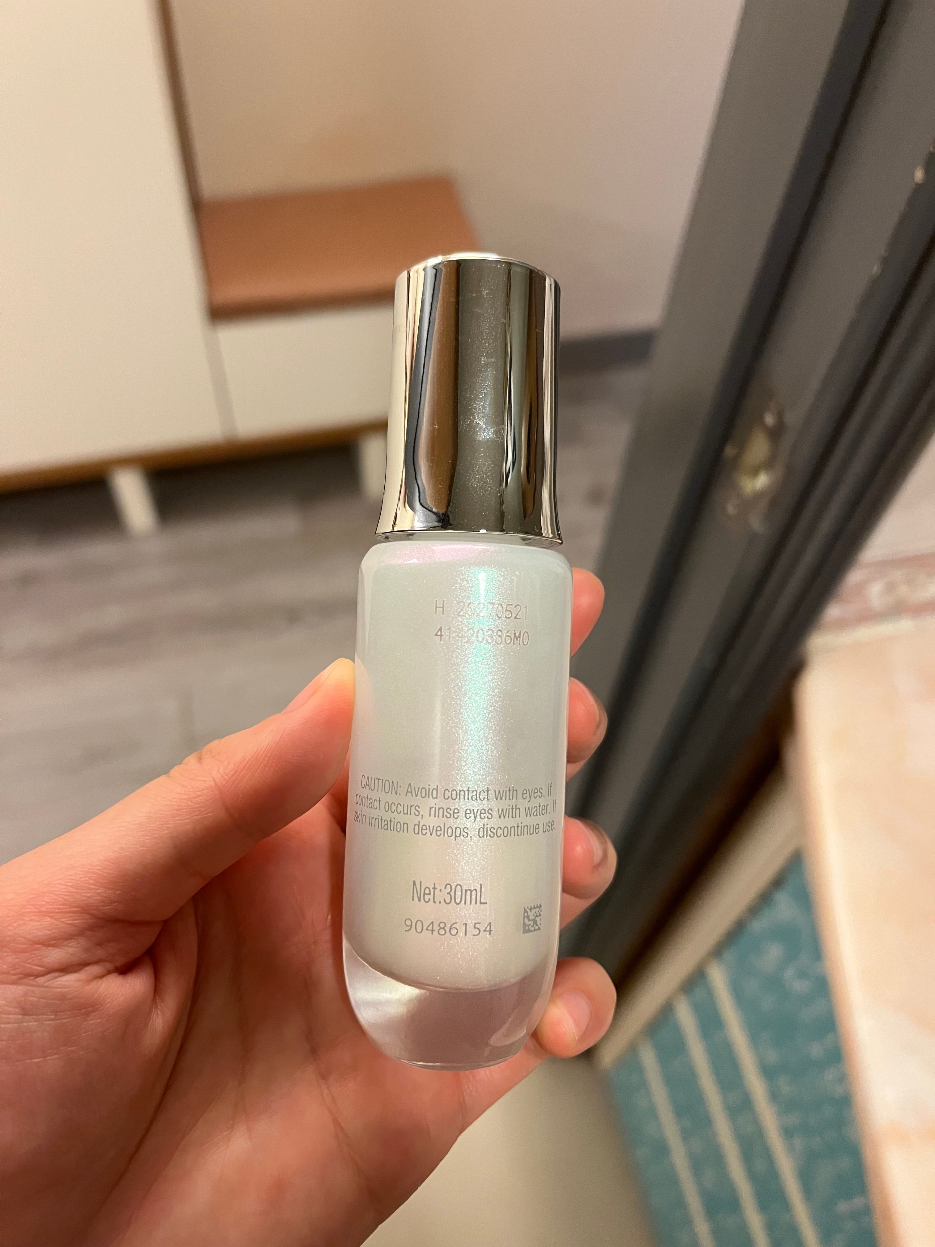 Olay 水感透白光曜精華 真實評價/用後感 bycat***************com 1 Olay 水感透白光曜精華 真實評價/實測照片 bycat***************com 1