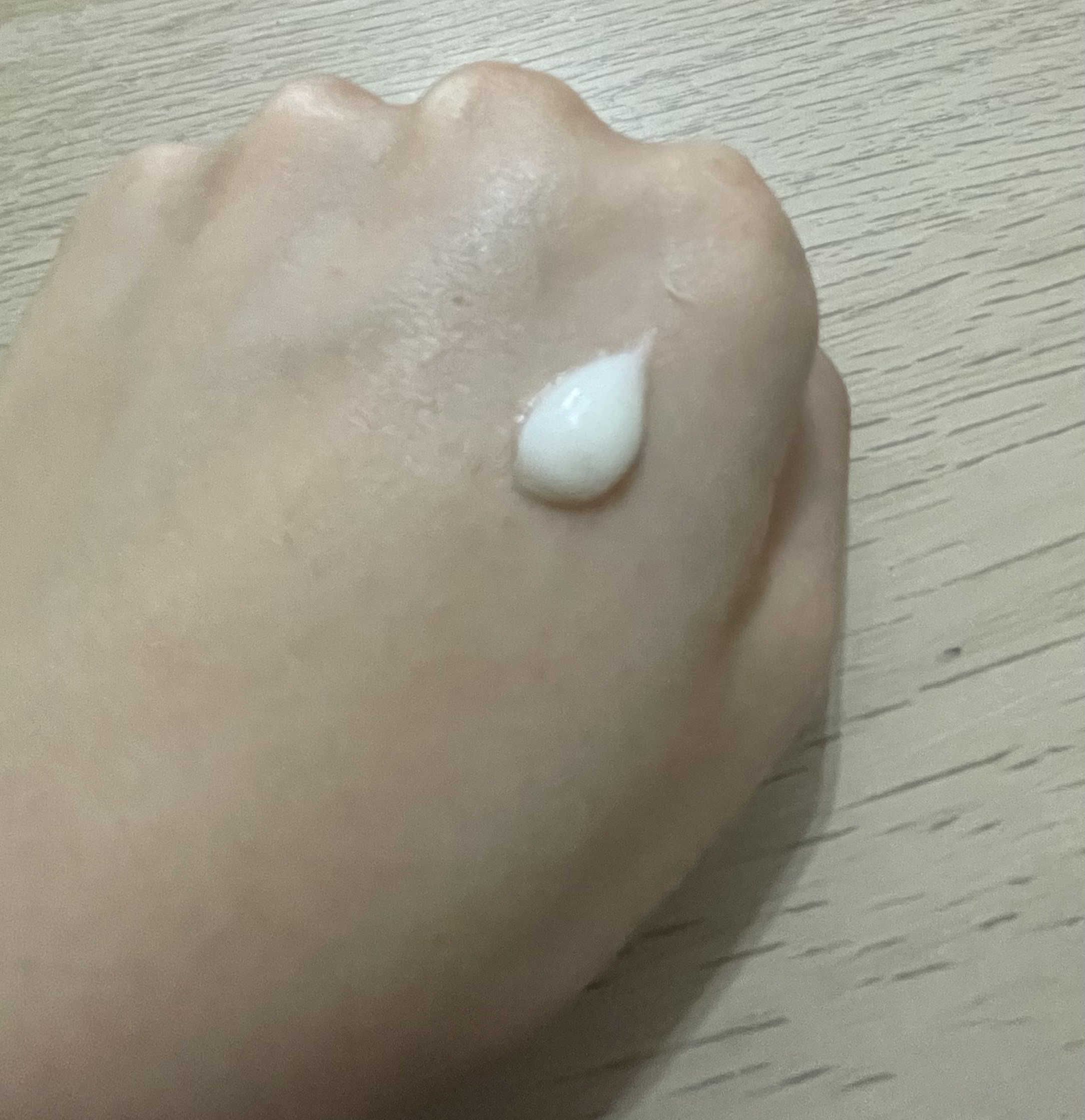 Biore 水凝長效保濕防曬乳 真實評價/用後感 byer***ni 1 Biore 水凝長效保濕防曬乳 真實評價/實測照片 byer***ni 1