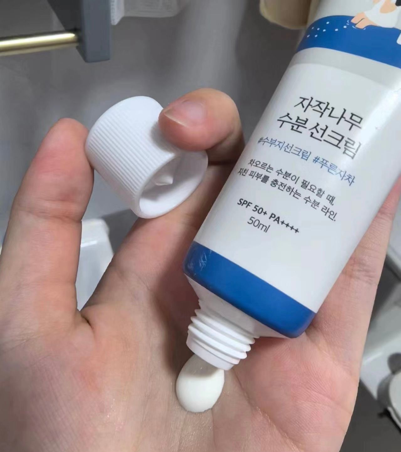 Round Lab 白樺樹保濕舒暖防曬 自然潤色提亮款 真實評價/實測照片 byfan****************com 1