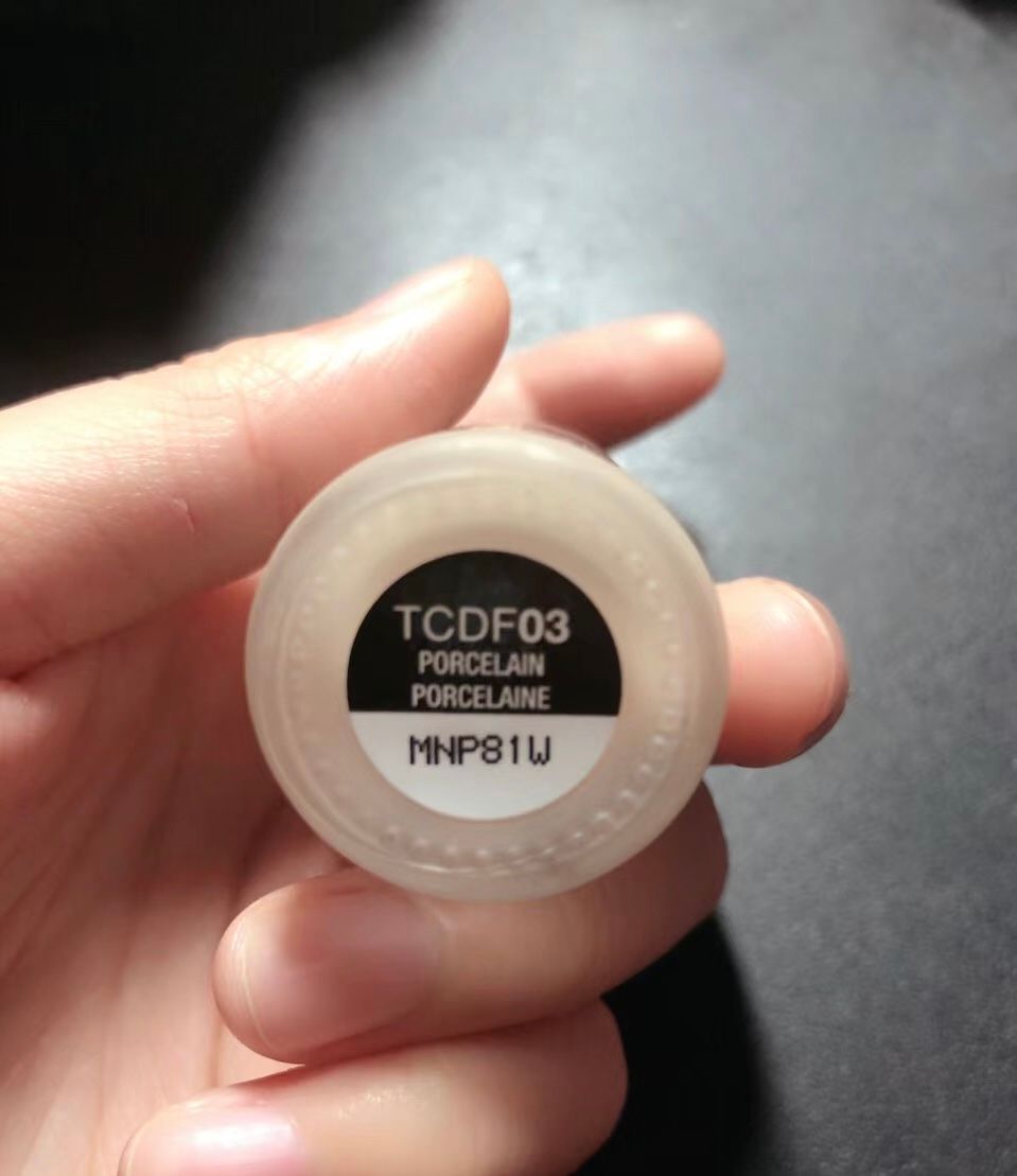 NYX 全面控制水感粉底液 真實評價/實測照片 byw1n************com 1