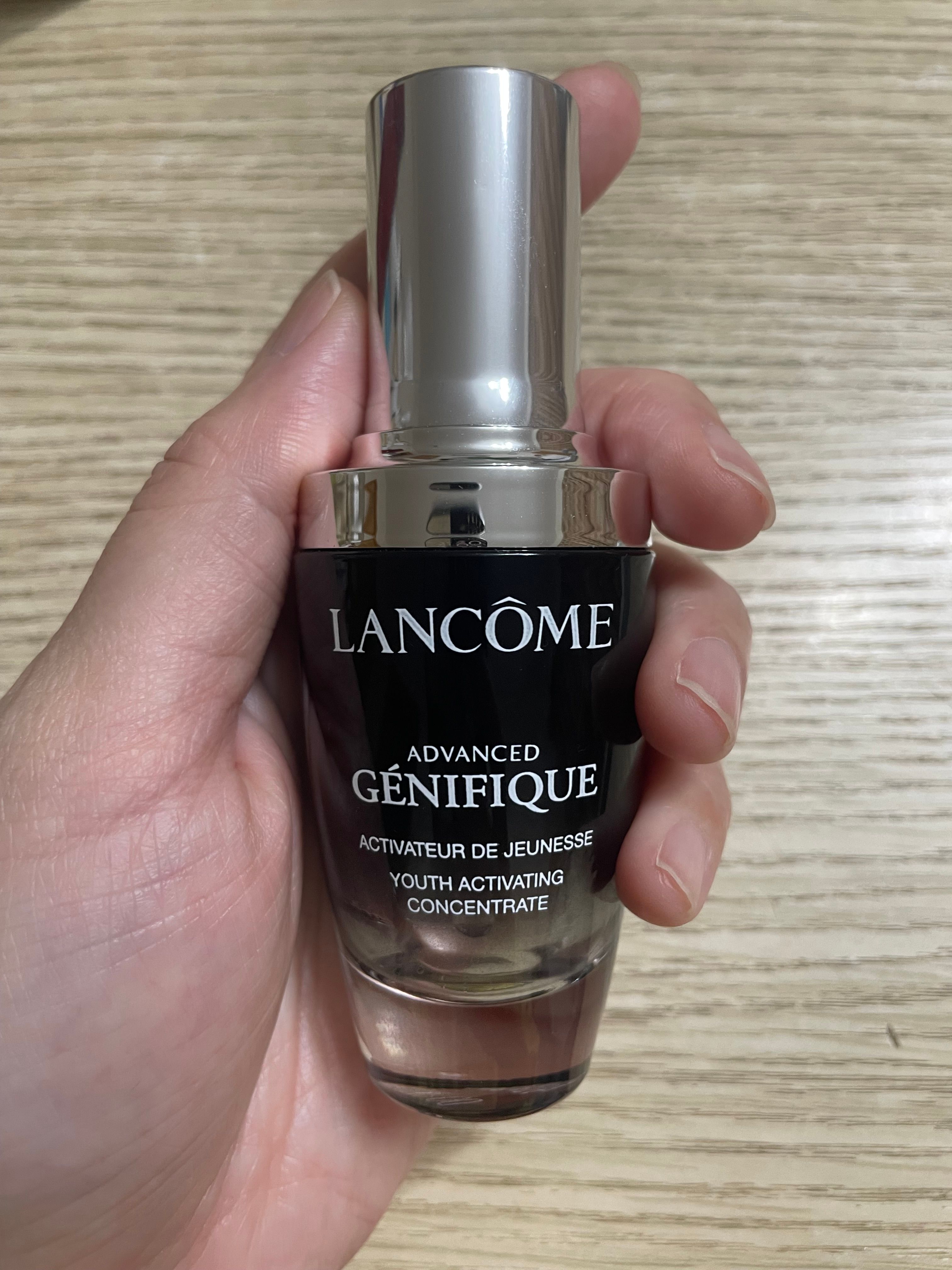 Lancome Genifique 嫩肌活膚精華(小黑瓶) 真實評價/用後感 byyau**************com 2 Lancome Genifique 嫩肌活膚精華(小黑瓶) 真實評價/實測照片 byyau**************com 2