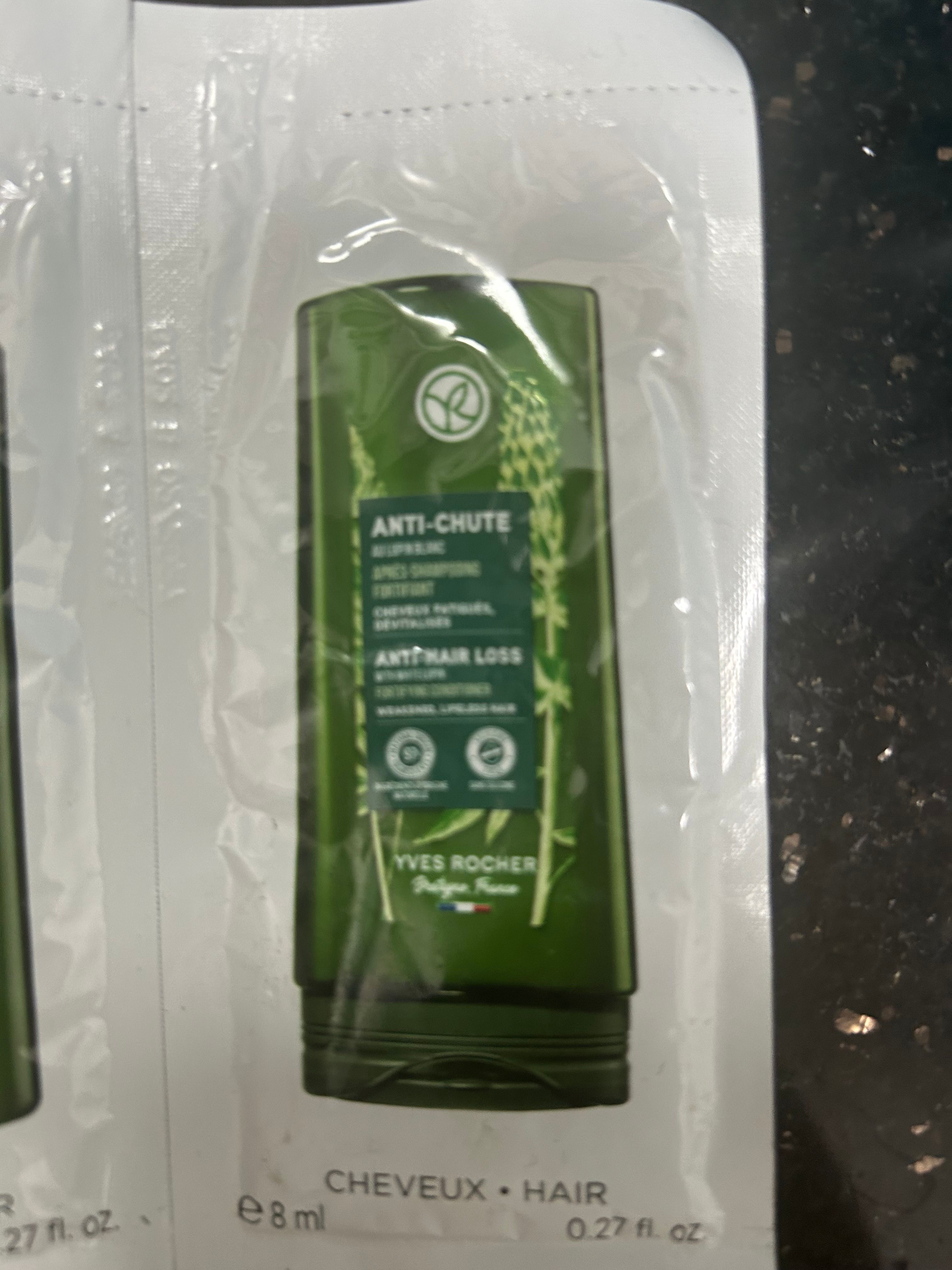 YVES ROCHER 防脫髮護髮素 真實評價/用後感 bymhm**************com 1 YVES ROCHER 防脫髮護髮素 真實評價/實測照片 bymhm**************com 1