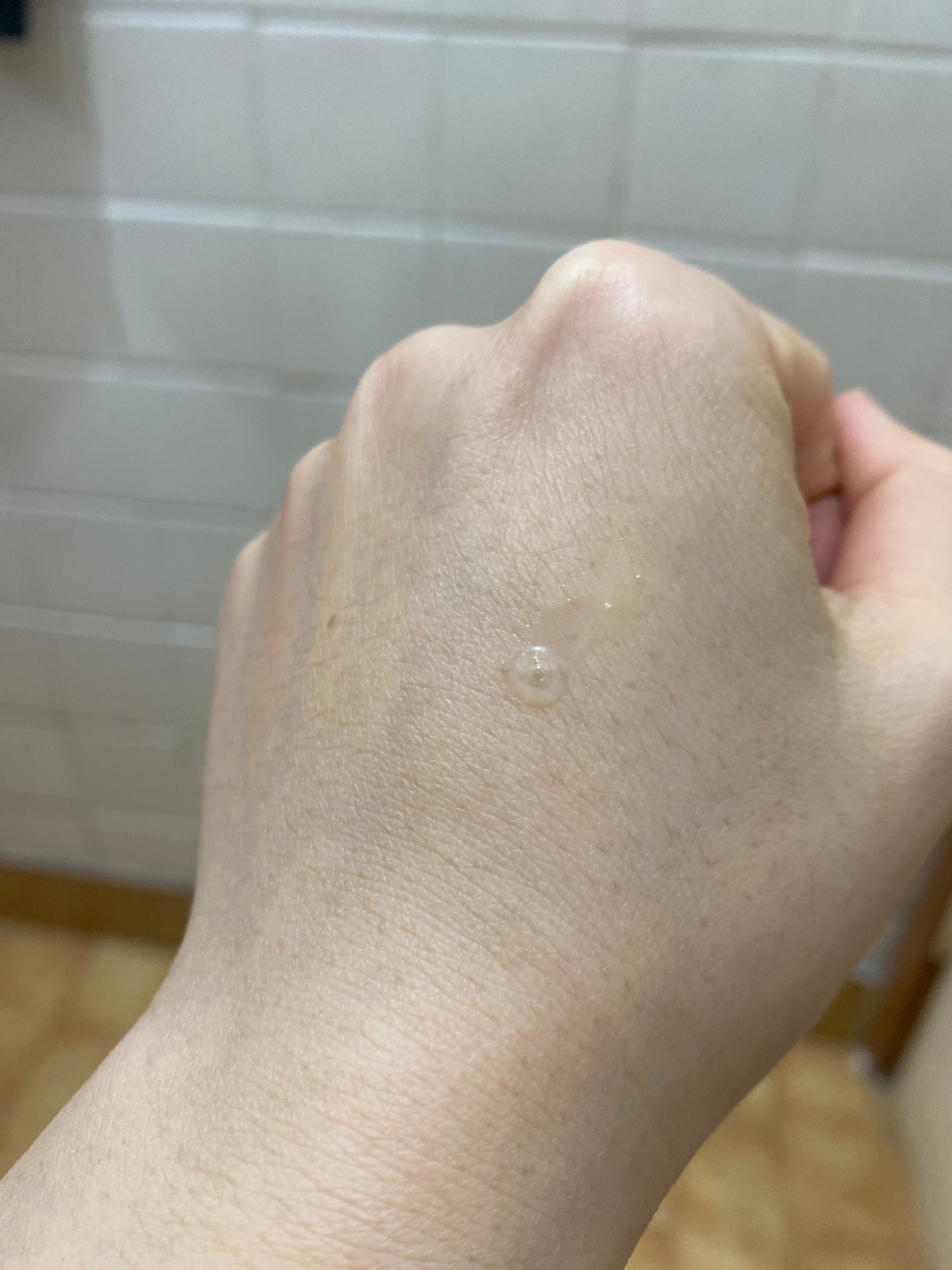 樂敦 MELANO CC 特濃純維C精華 真實評價/實測照片 bysiu************com 1