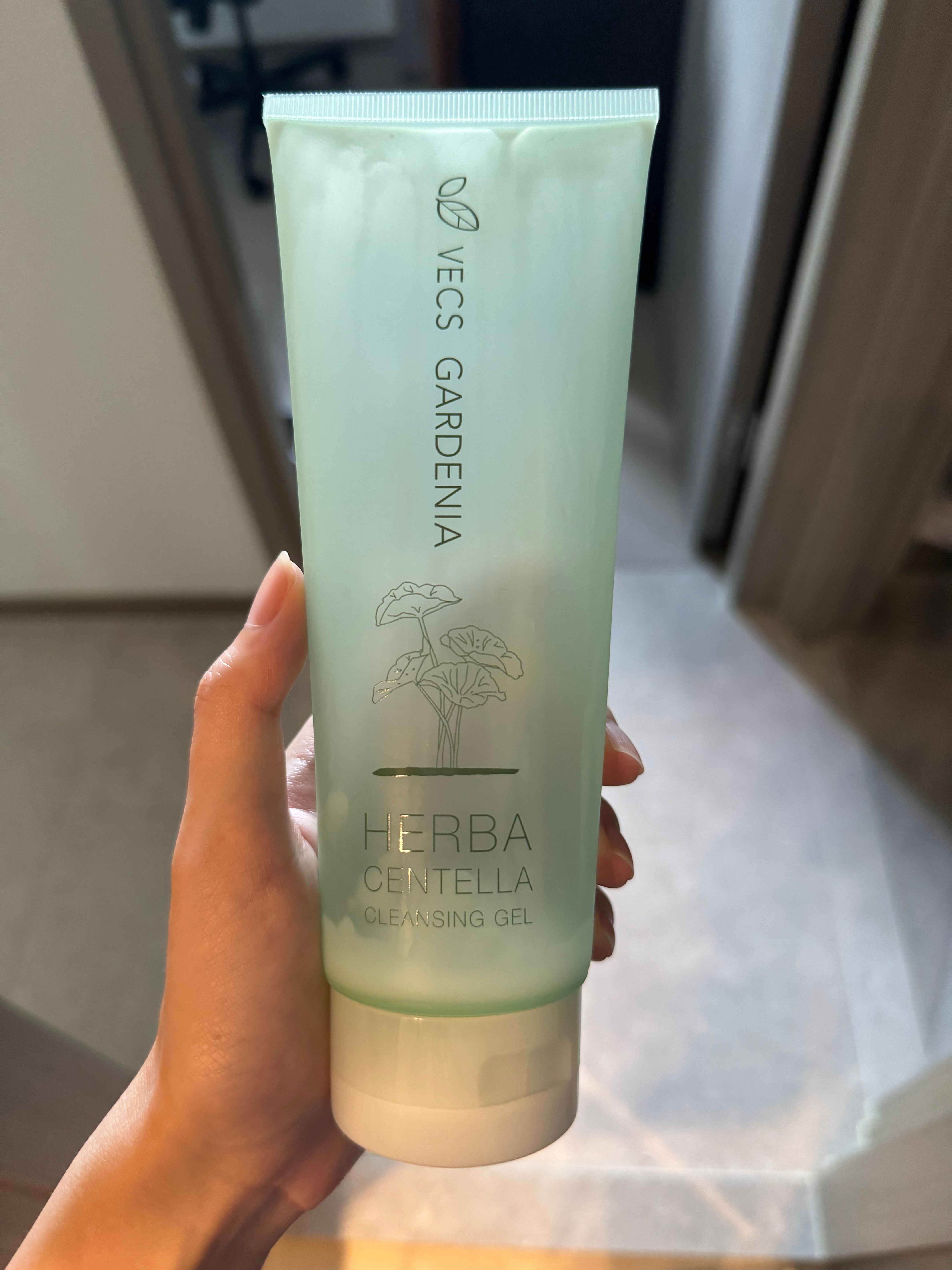 Vecs Gardenia 嘉丹妮爾 積雪草卸妝精華露 真實評價/實測照片 byRu**cc 2