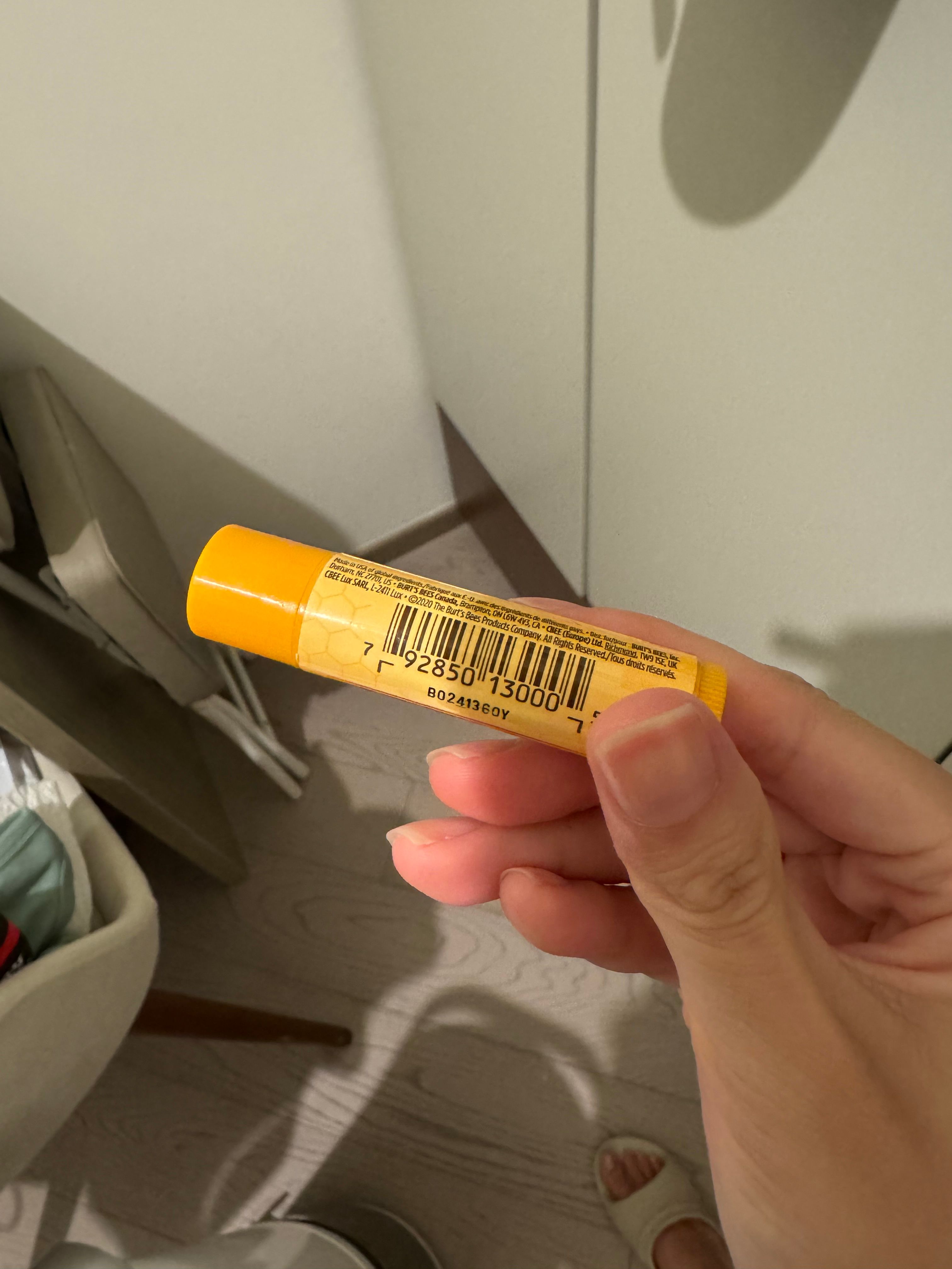 Burts Bees 蜜蠟皇牌潤唇膏 真實評價/實測照片 byRu**cc 2