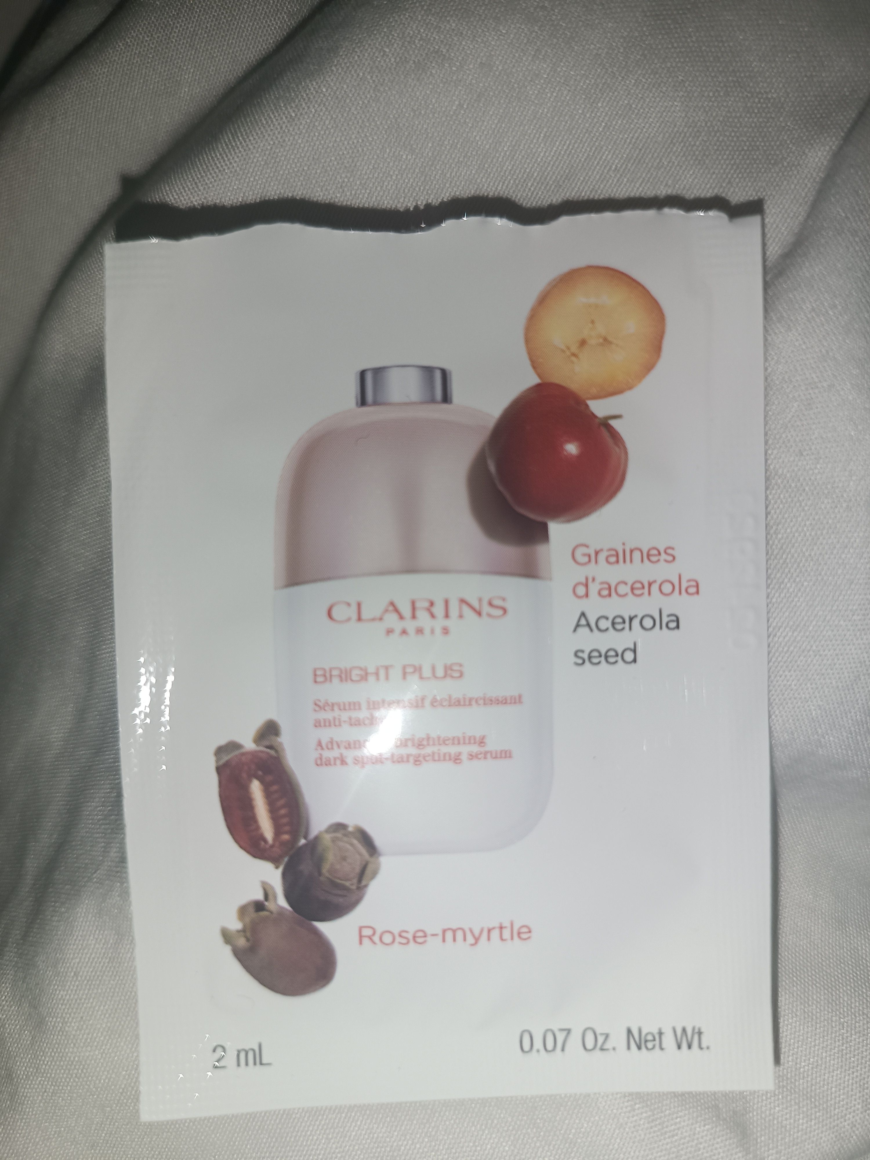 CLARINS 透亮速效安瓶精華 真實評價/用後感 byLem*************ger 1 CLARINS 透亮速效安瓶精華 真實評價/實測照片 byLem*************ger 1