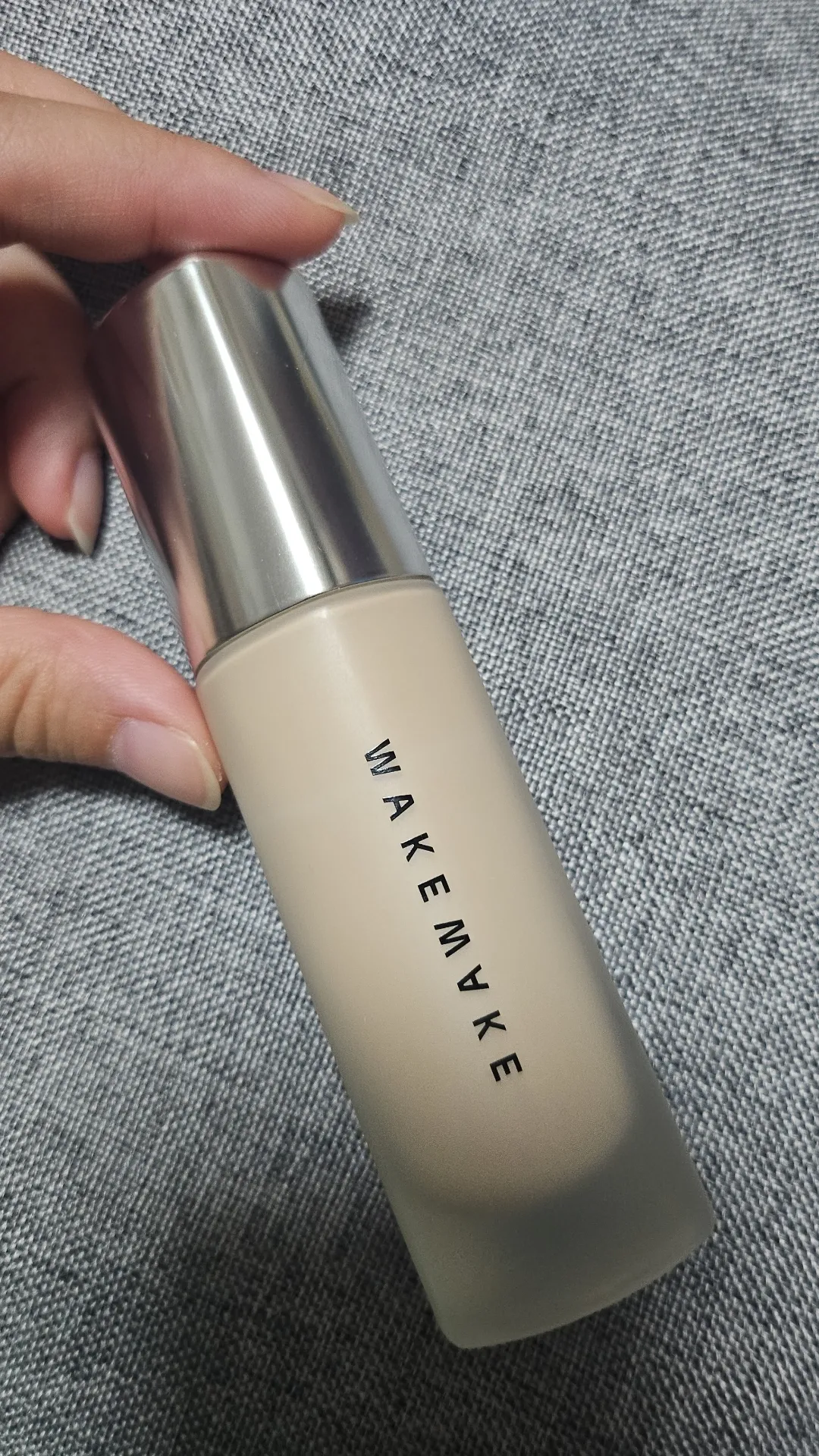 WAKEMAKE 持妝絲絨柔霧粉底液 真實評價/實測照片 byNT****ng 2