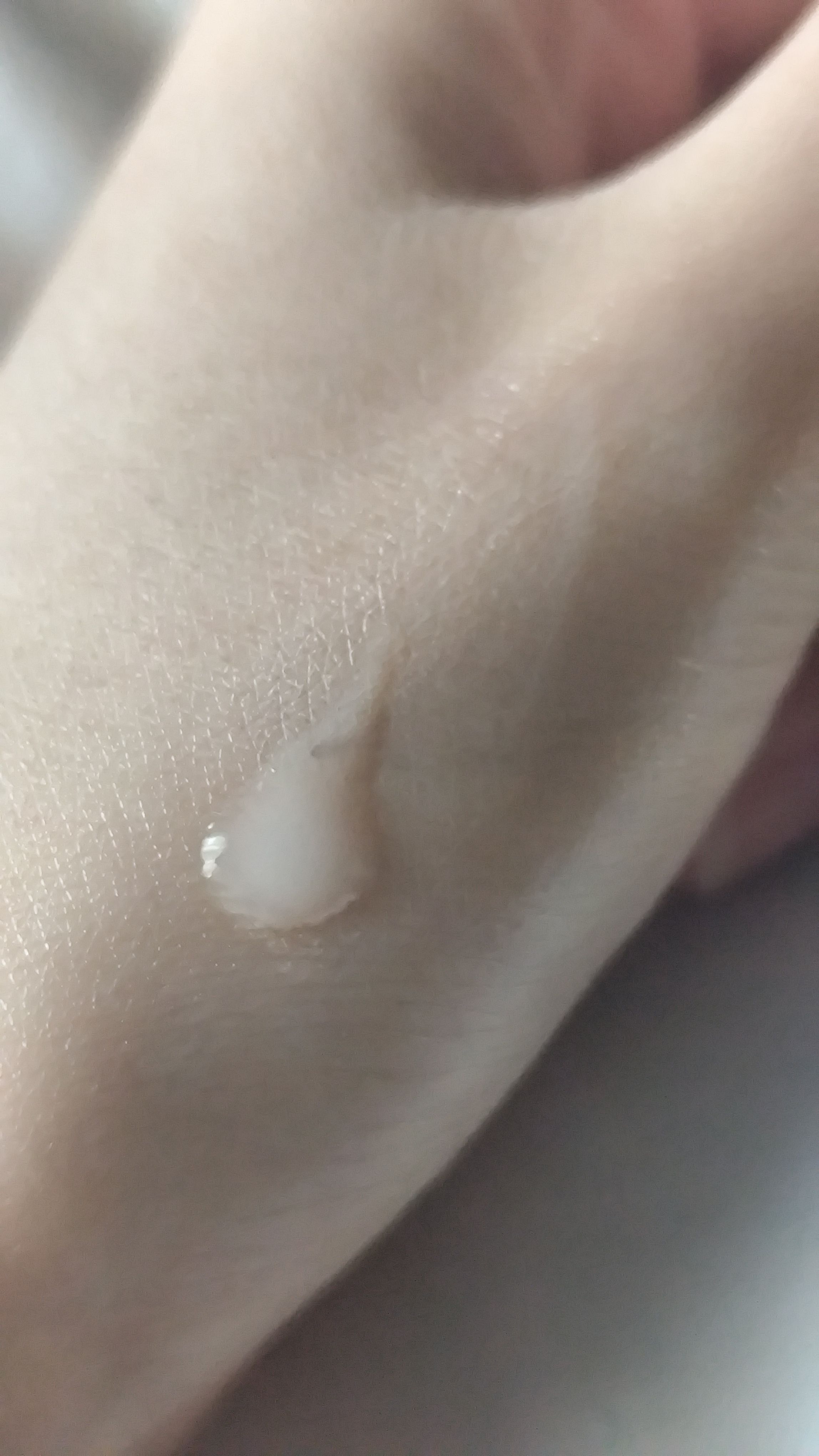 YSL 微精華保濕盈露 Hydra Bounce Essence-in-lotion 真實評價/實測照片 byLem*************ger 1