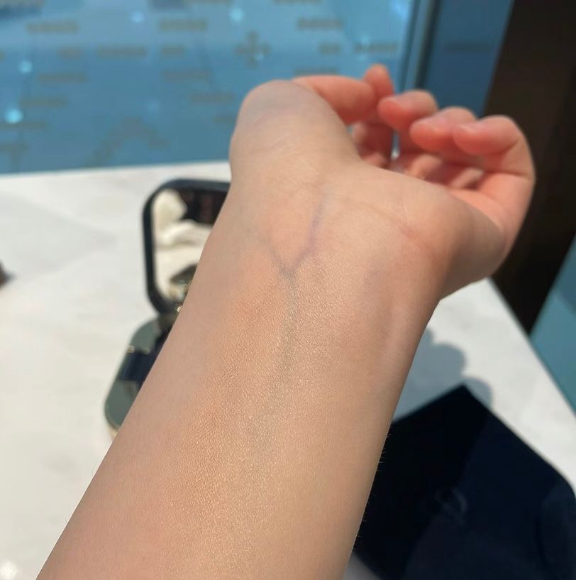 Cle De Peau 鑽光水凝瑰漾氣墊粉底 SPF25/ PA+++ 真實評價/用後感 byshe******************.hk 1 Cle De Peau 鑽光水凝瑰漾氣墊粉底 SPF25/ PA+++ 真實評價/實測照片 byshe******************.hk 1