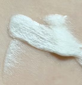 PRADA Prada Augmented Skin - The Cream 真實評價/用後感 bymhm**************com 1 PRADA Prada Augmented Skin - The Cream 真實評價/實測照片 bymhm**************com 1