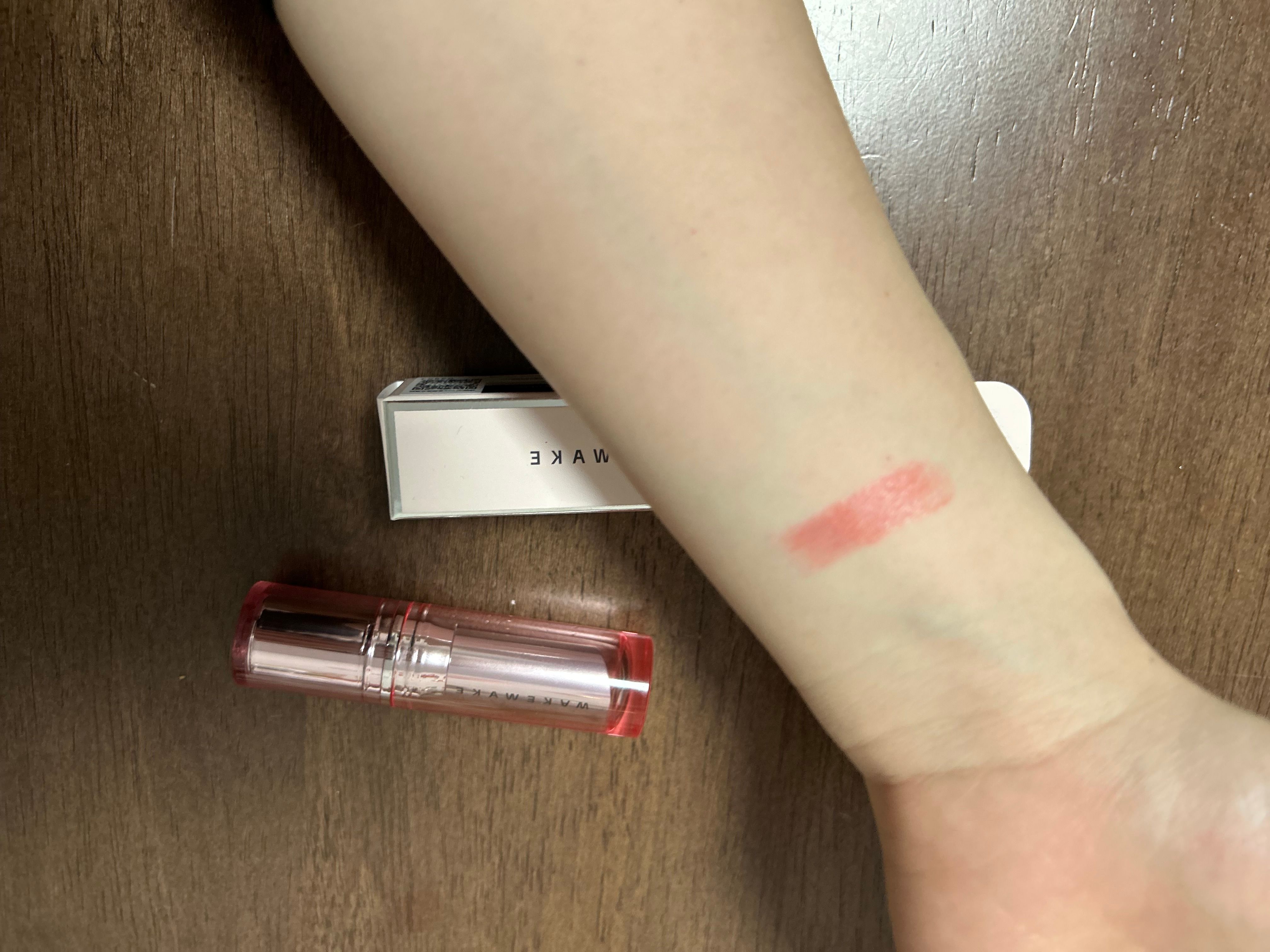 WAKEMAKE 柔光水漾唇彩 真實評價/用後感 byPan******Sis 1 WAKEMAKE 柔光水漾唇彩 真實評價/實測照片 byPan******Sis 1