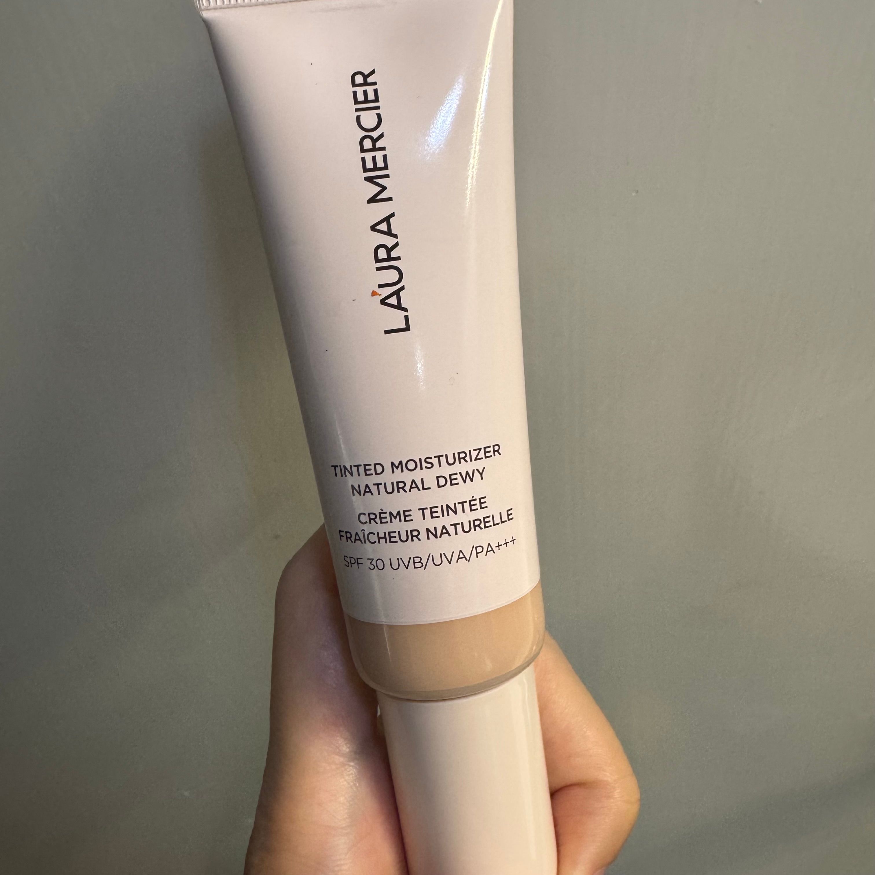 Laura Mercier 水光修護輕粉底霜 真實評價/用後感 byLa***ta 1 Laura Mercier 水光修護輕粉底霜 真實評價/實測照片 byLa***ta 1