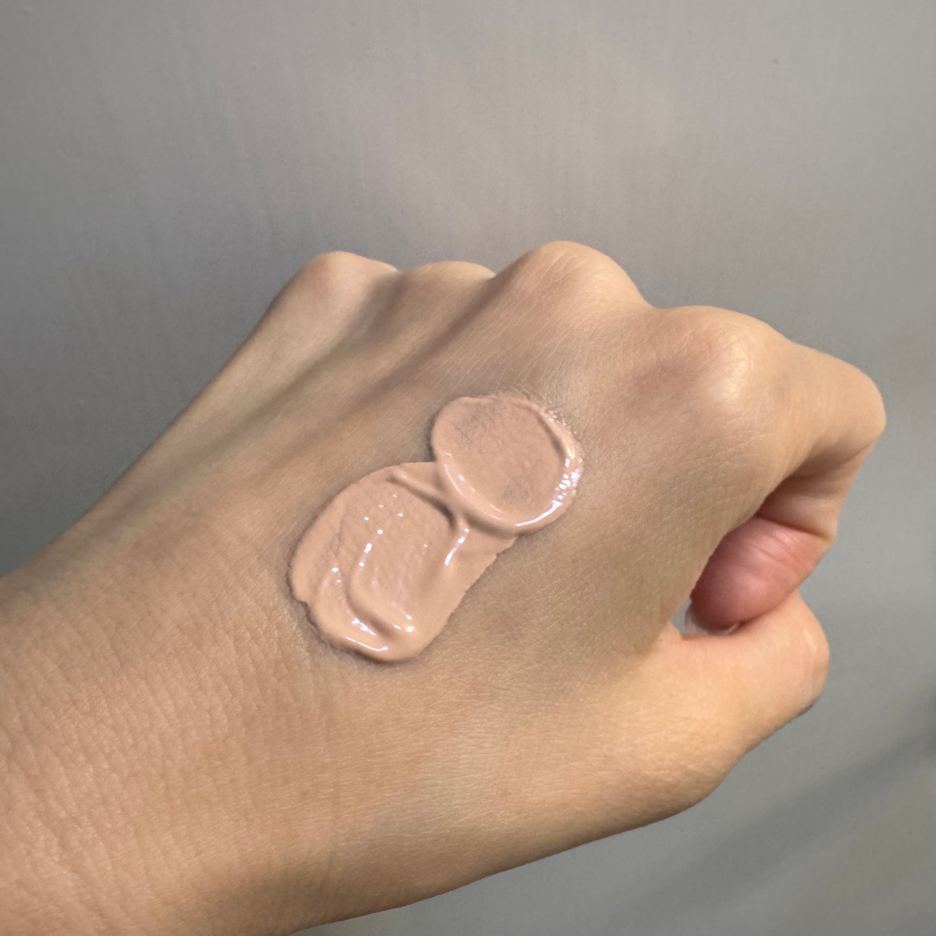 Laura Mercier 水光修護輕粉底霜 真實評價/用後感 byLa***ta 1 Laura Mercier 水光修護輕粉底霜 真實評價/實測照片 byLa***ta 1