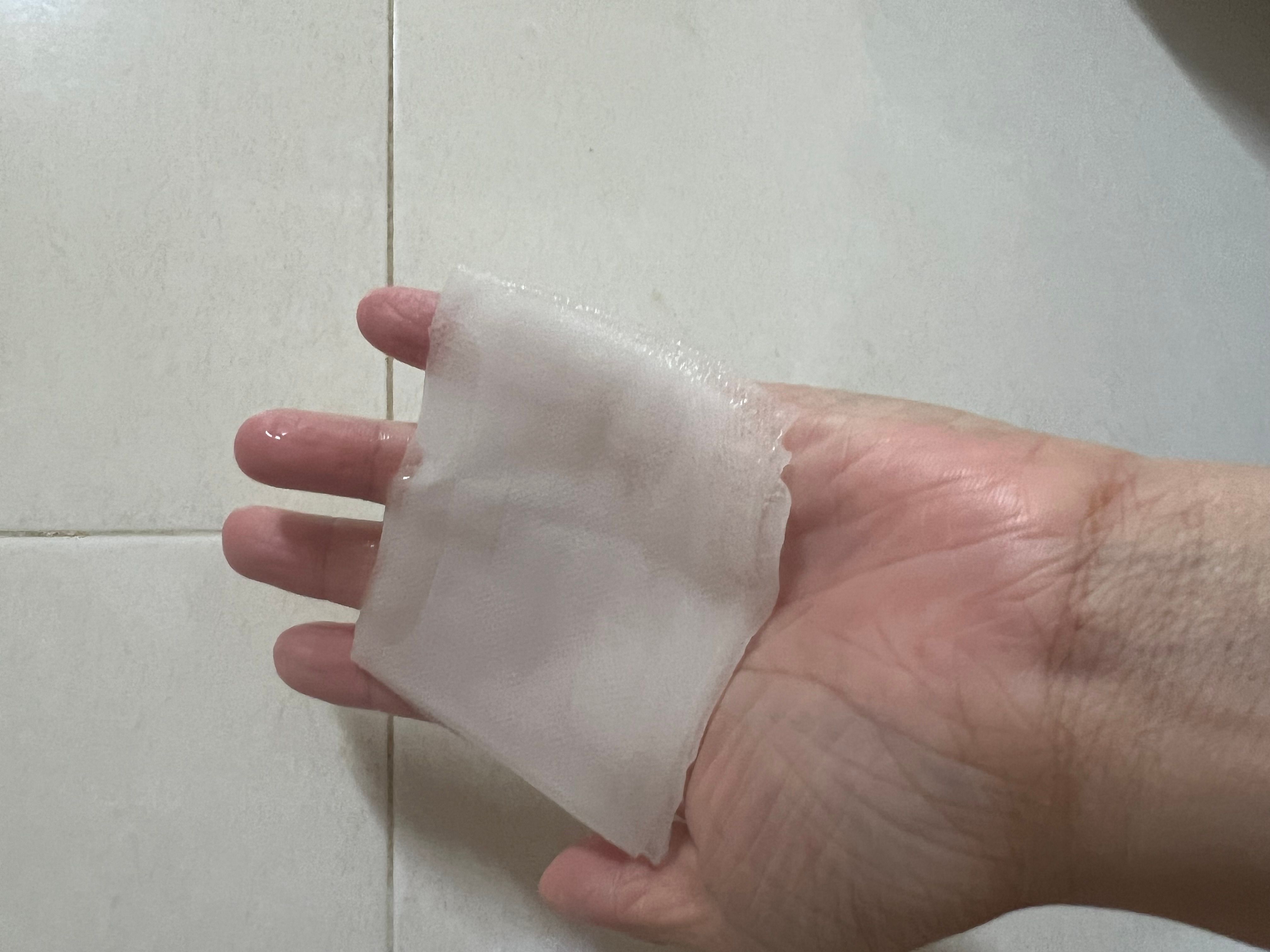 AHC 安瓶精華纖維面膜-玻尿酸 真實評價/用後感 bylub**************.hk 1 AHC 安瓶精華纖維面膜-玻尿酸 真實評價/實測照片 bylub**************.hk 1