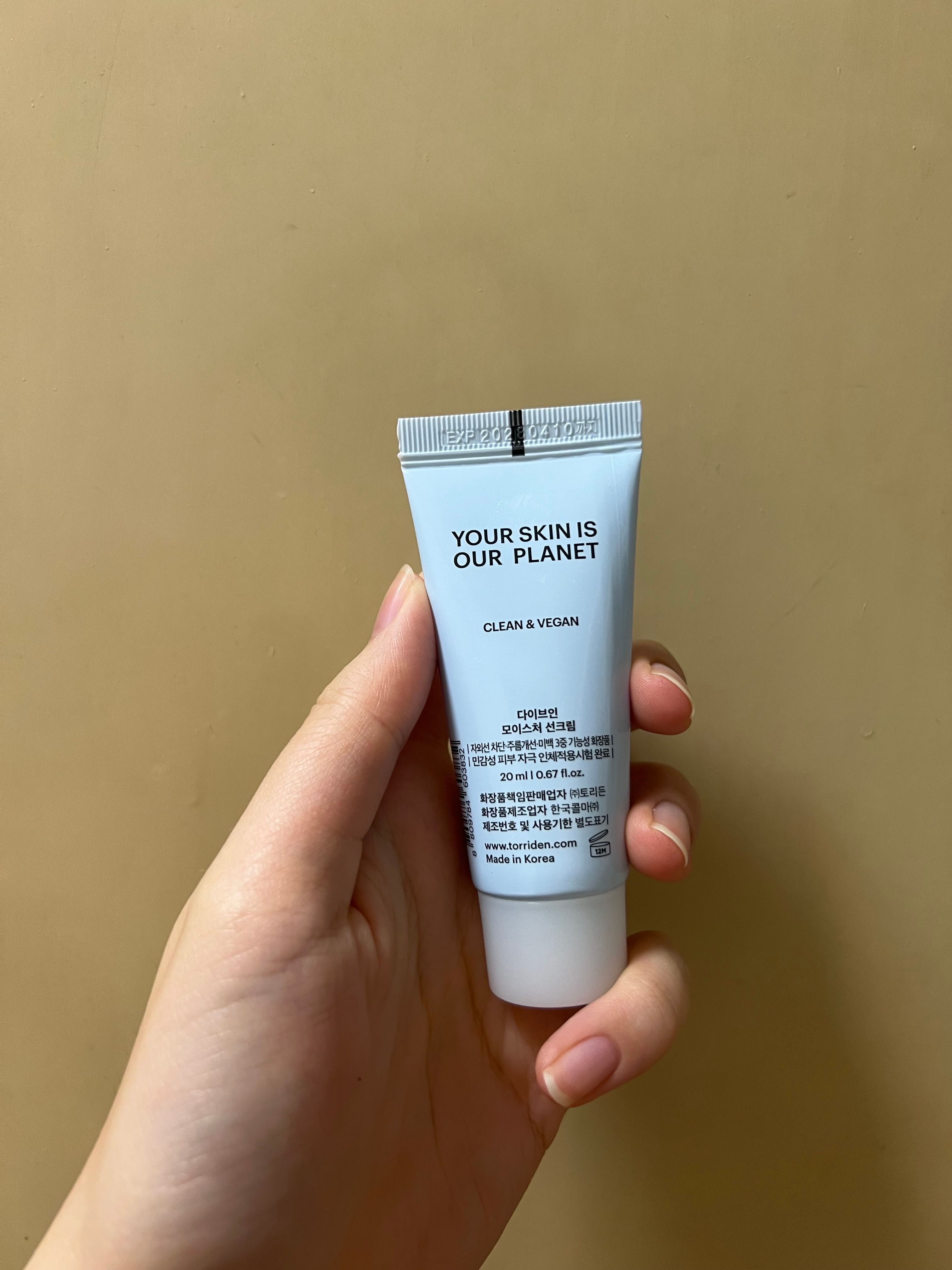 Torriden 低分子透明質酸清透純物理防曬霜 SPF 50+ PA++++ 真實評價/用後感 byya**an 1 Torriden 低分子透明質酸清透純物理防曬霜 SPF 50+ PA++++ 真實評價/實測照片 byya**an 1